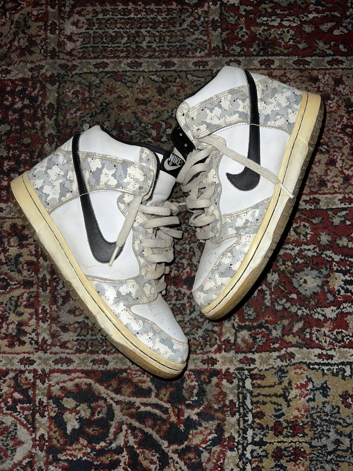 Nike × Vintage 2006 Dunk High Winter Camo BEATERS | Grailed