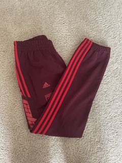 Calabasas hot sale pants maroon