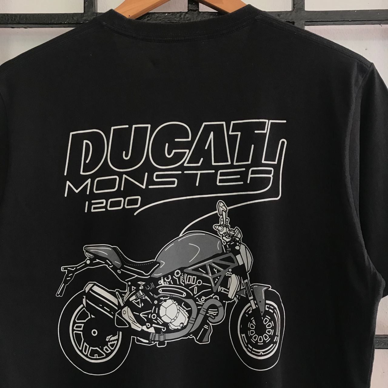 Japanese Brand × Vintage 🔥 Vintage DUCATI Racing Bikers Nice Design Tshirt Size US M / EU 48-50 / 2 - 2 Thumbnail