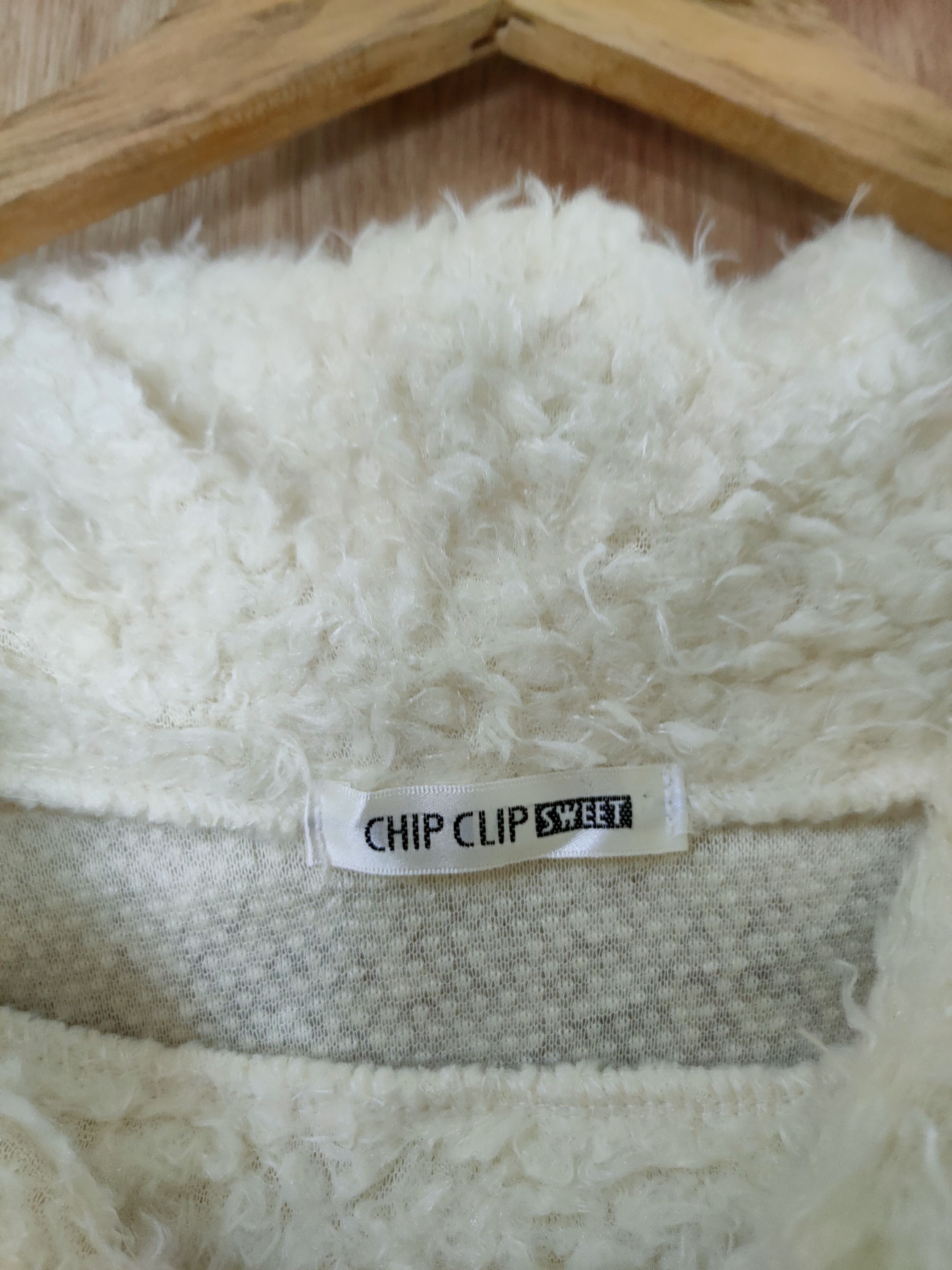 Homespun Knitwear DL Chip Clip sweet white fur mohair knitwear shaggy#46-465 Size US M / EU 48-50 / 2 - 4 Thumbnail