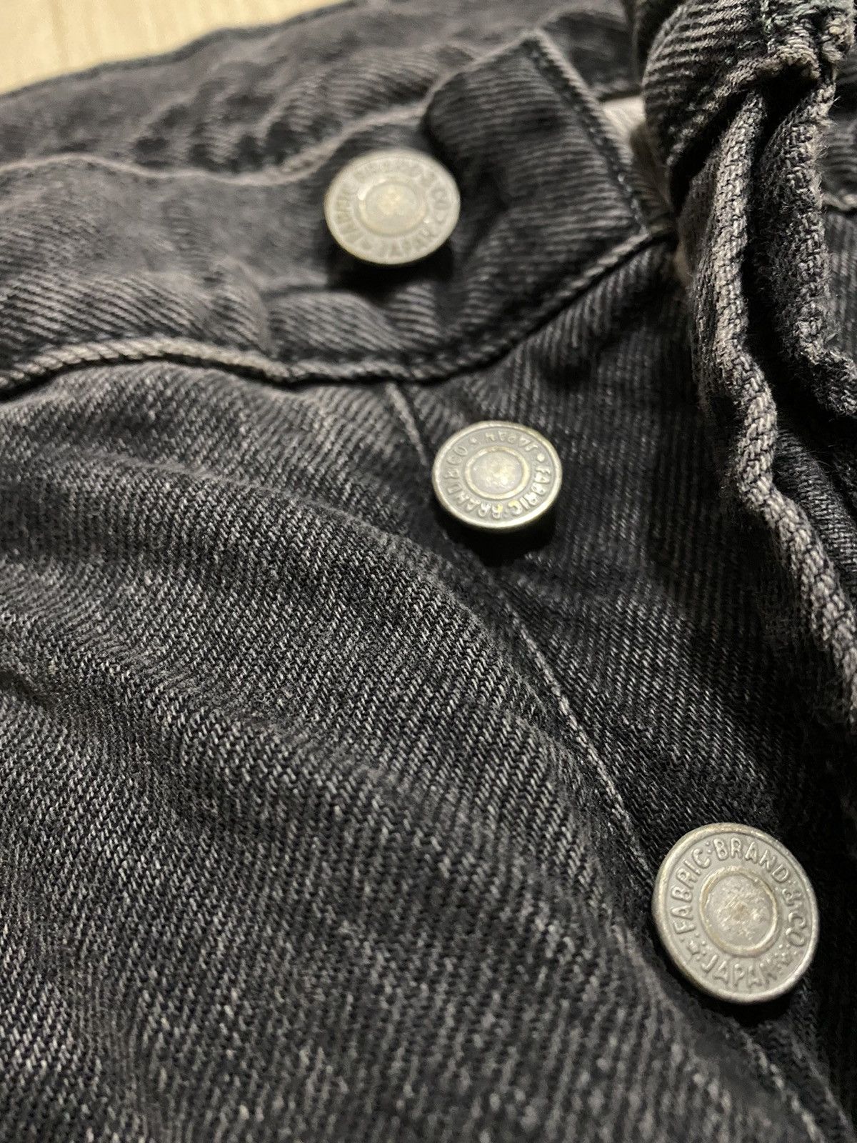 Fabric Brand & Co. Fabric Brand & Co. - black lightly distress jeans Size US 32 / EU 48 - 4 Thumbnail