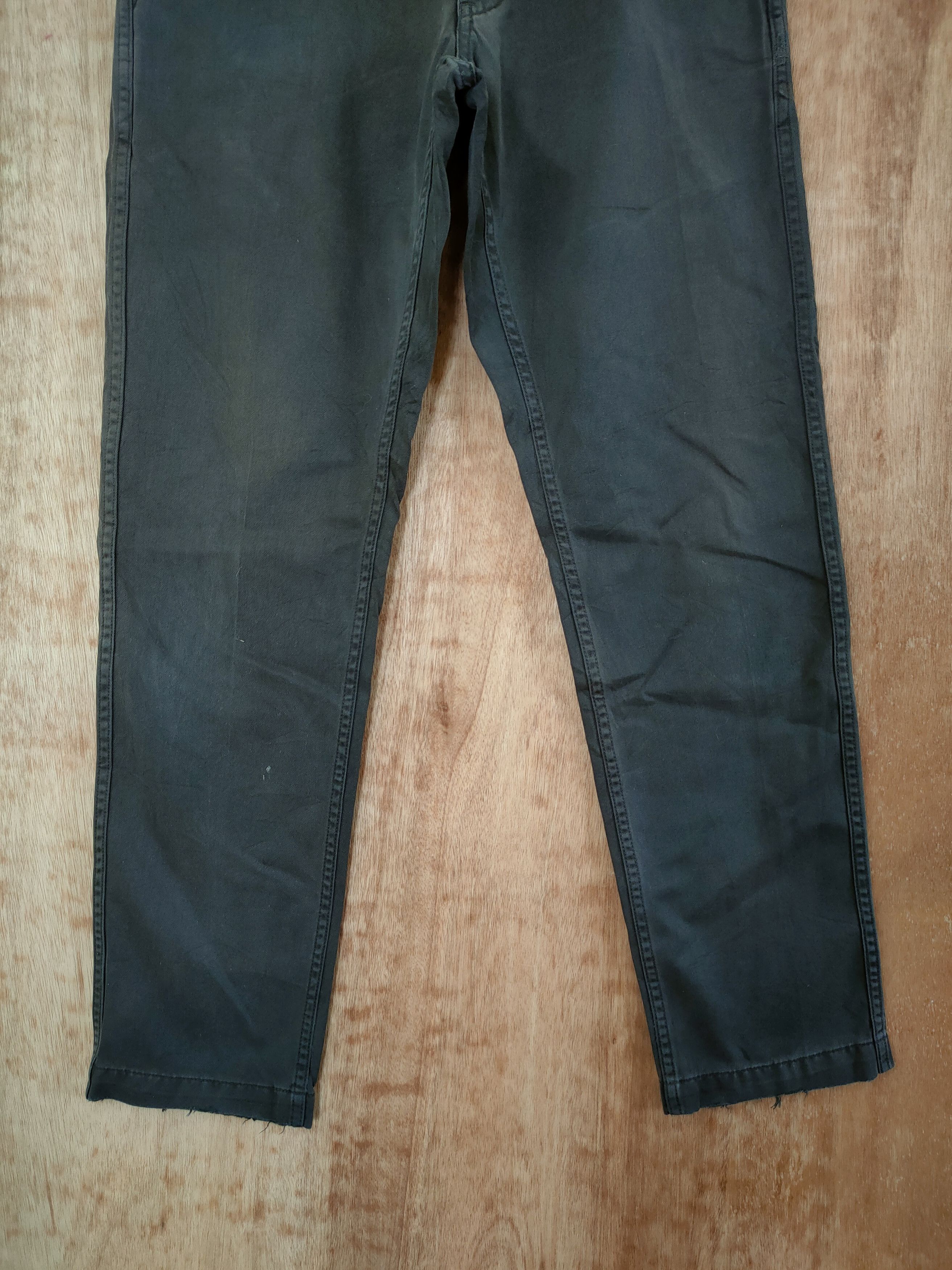 Uniqlo DLL uniqlo black casual streetwear pants japan #46-314 Size US 28 / EU 44 - 2 Thumbnail