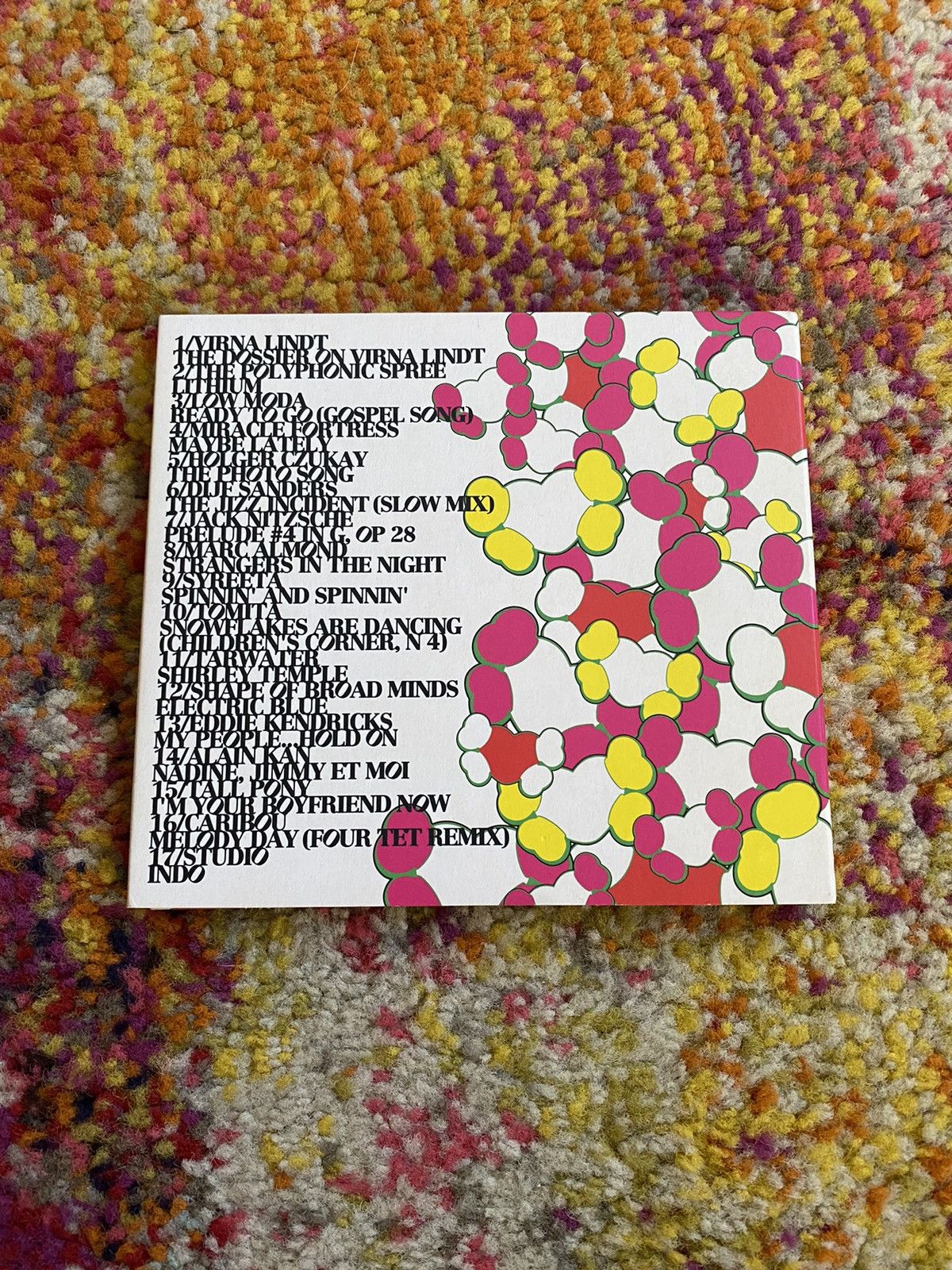 Colette × Kaws Kaws 2007 More Love From Colette CD Size ONE SIZE - 2 Thumbnail