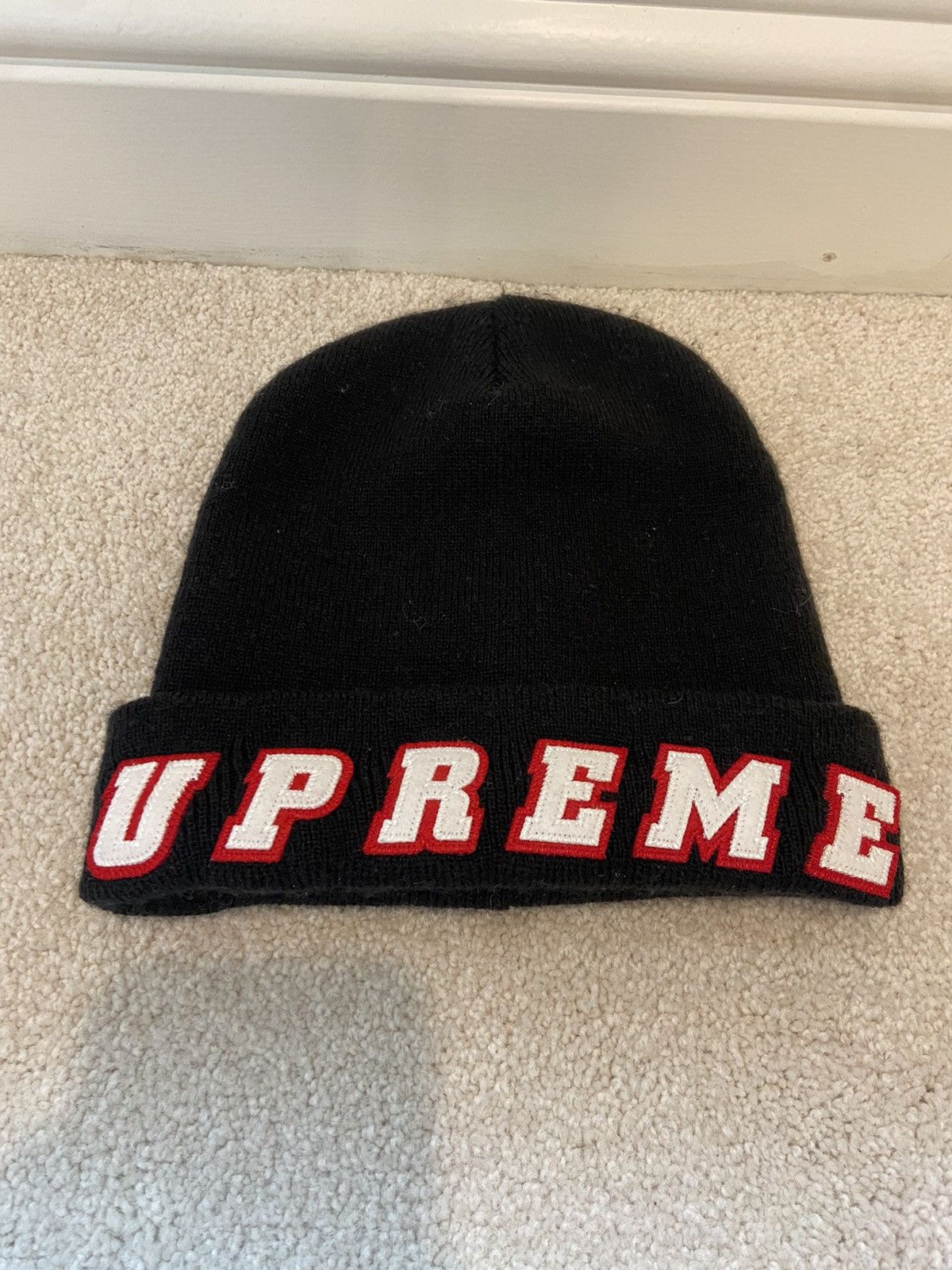Supreme SUPREME WOVEN STRAW MAT BLACK | Grailed
