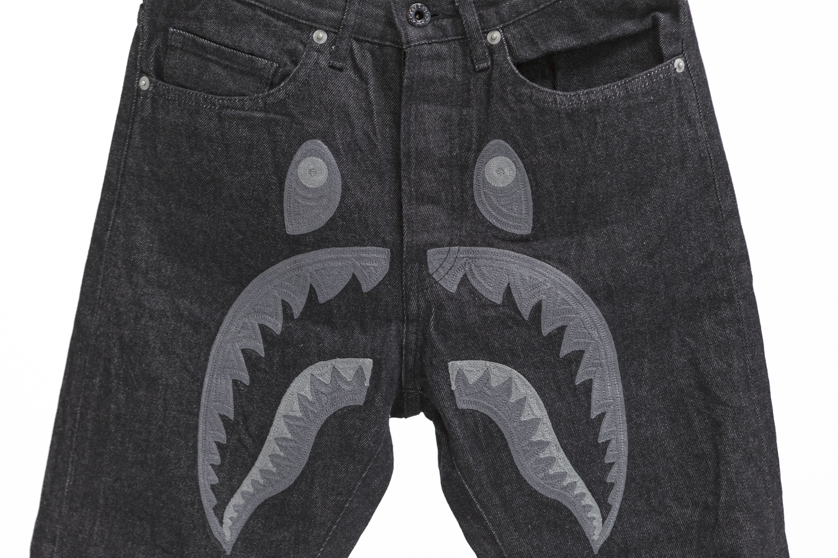 Bape A Bathing Ape Bape Denim Grey Shark Embroidery Logo Jeans Size US 30 / EU 46 - 3 Thumbnail