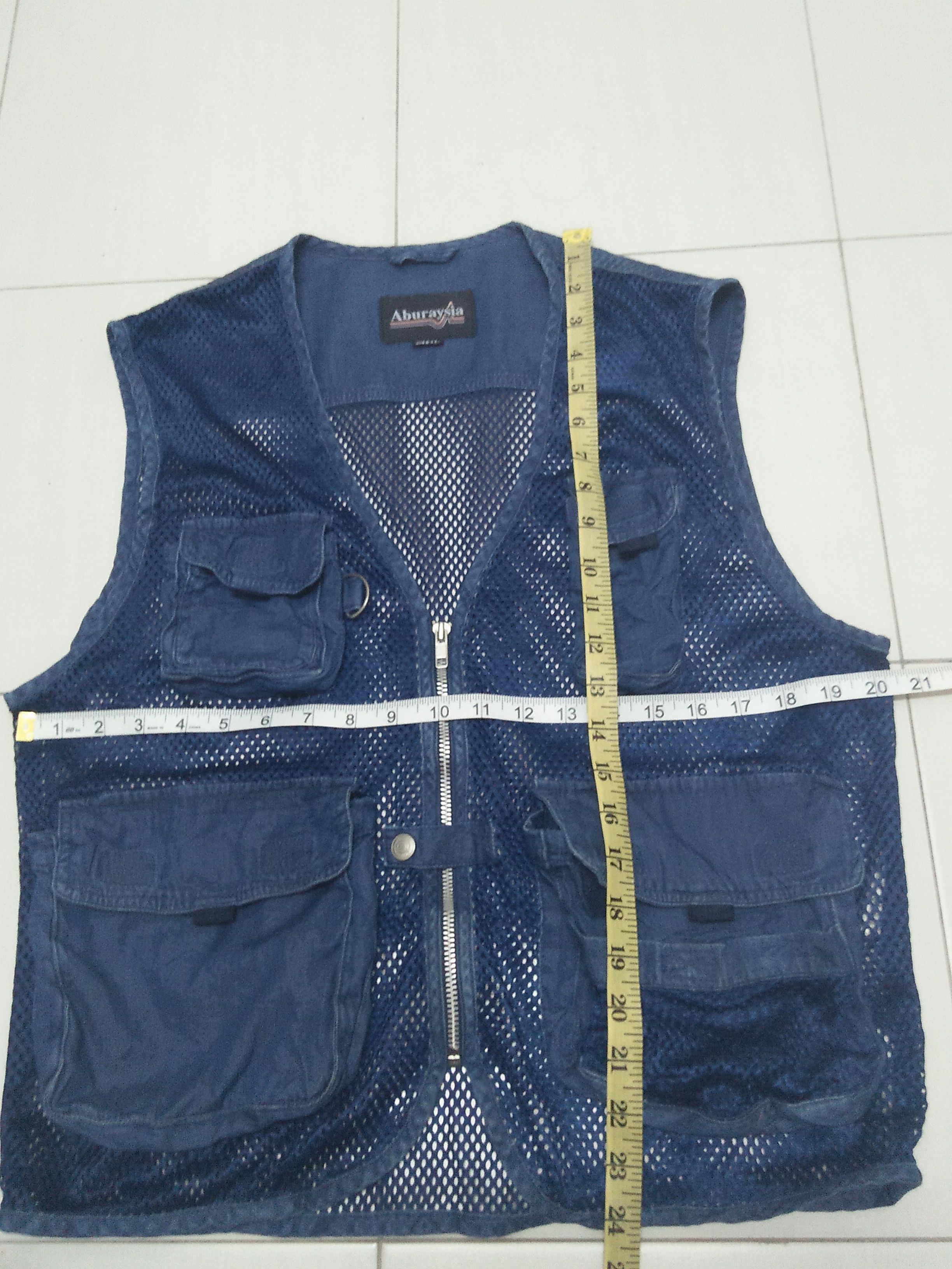 Japanese Brand Nice fishing vest Japanese brand Size US L / EU 52-54 / 3 - 2 Thumbnail
