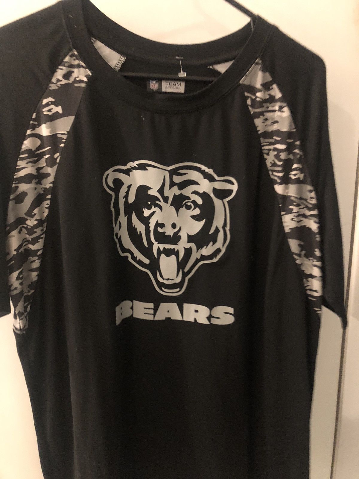 NFL Chicago bears Nfl football training shirt camo size medium Size US M / EU 48-50 / 2 - 5 Thumbnail