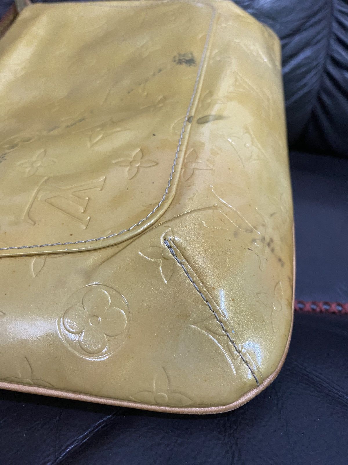 Louis Vuitton Vintage Louis Vuitton Vernis Nude Shoulder Bag DIRTY Size ONE SIZE - 8 Thumbnail