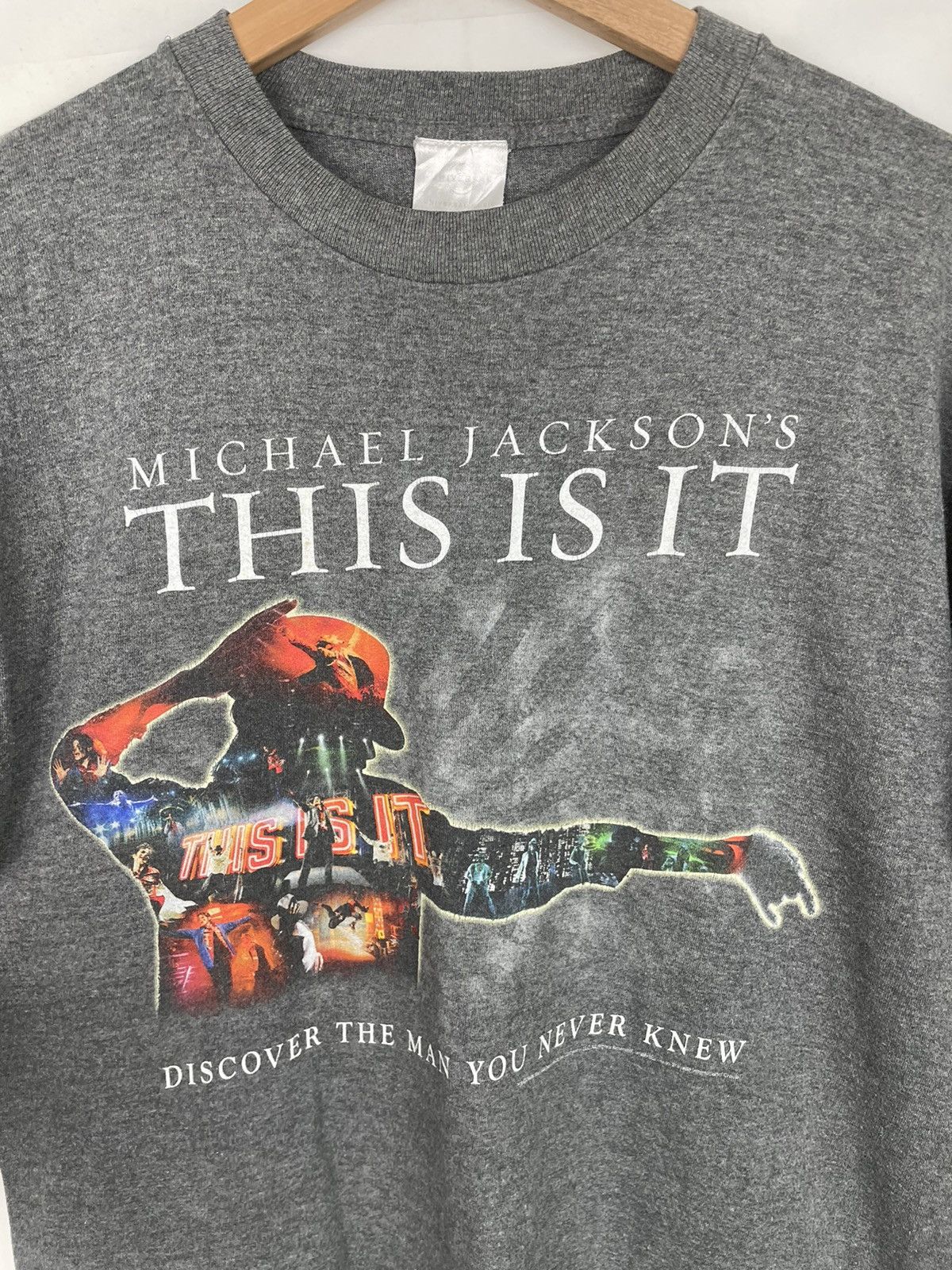 Michael Jackson × Universal Studios Michael Jackson This Is It Tee 2009 | Bravado OG Promo Size US M / EU 48-50 / 2 - 6 Thumbnail