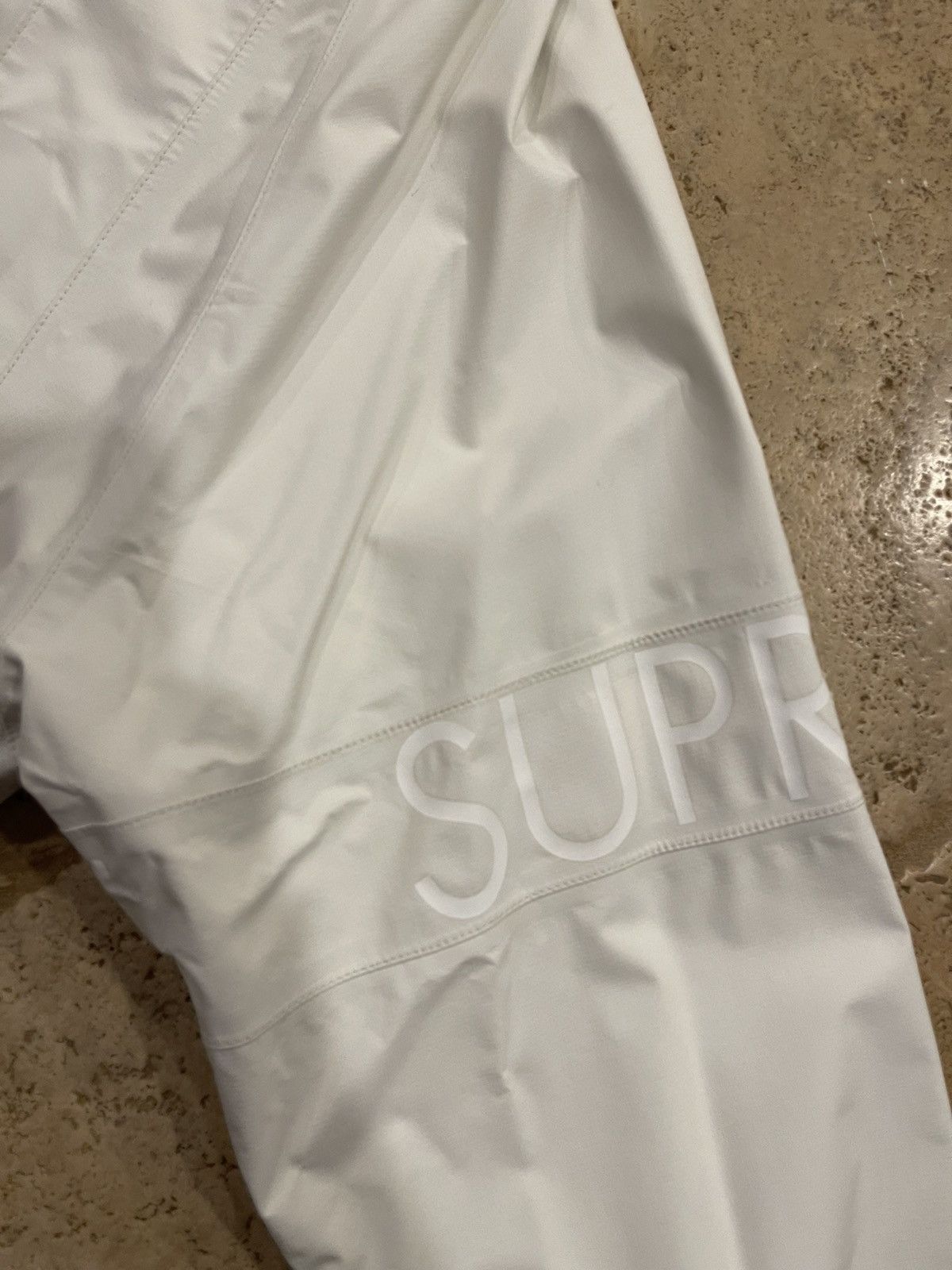 Supreme Supreme SS16 Apex Taped Seam White Jacket Size US L / EU 52-54 / 3 - 9 Thumbnail