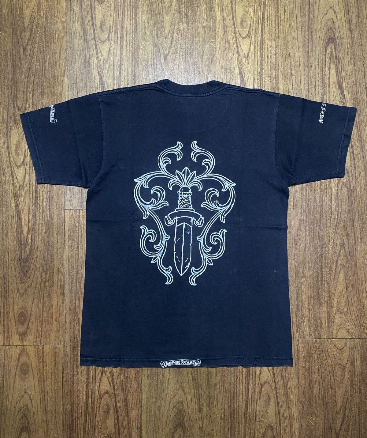 Chrome Hearts Vintage Chrome Hearts Maxfield Logo Pocket Tee | Grailed