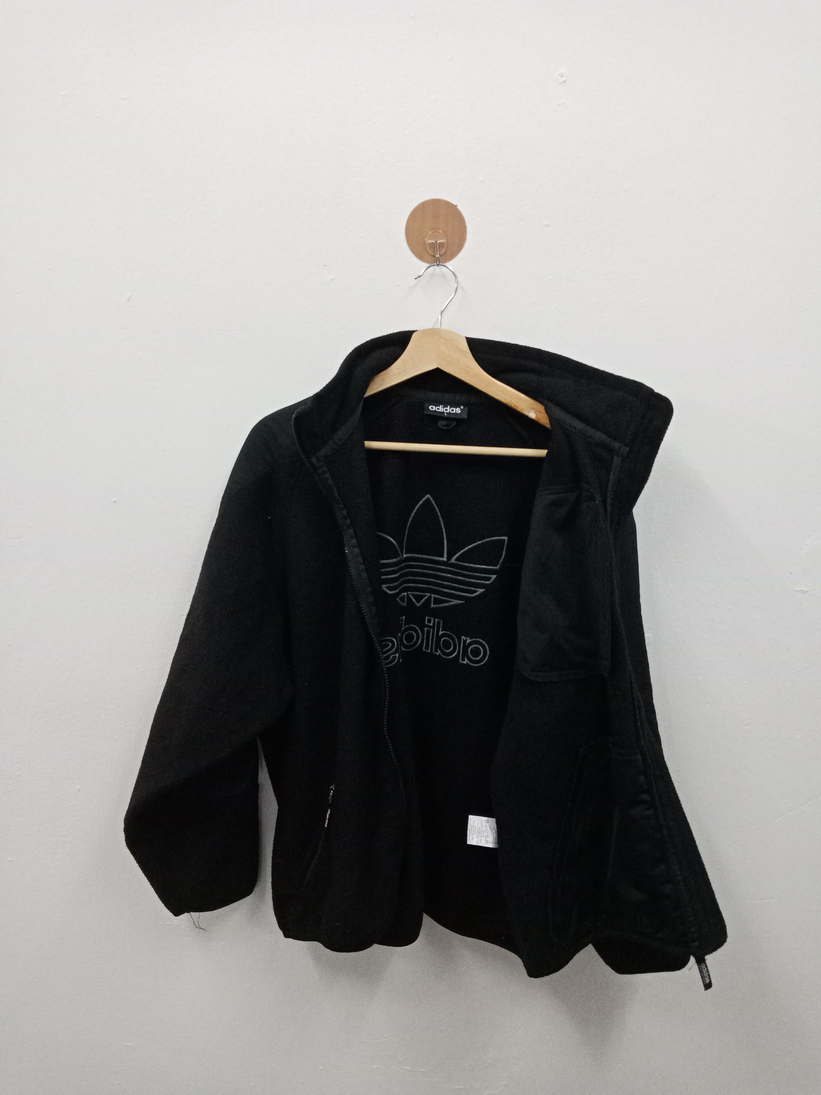 Adidas × Vintage Adidas Big Trefoil Spell Out Size US L / EU 52-54 / 3 - 3 Thumbnail