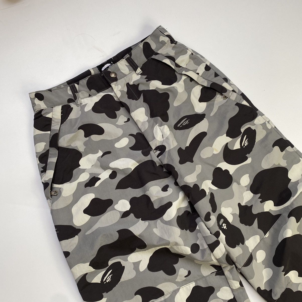 Bape Bape Camo snow trousers Size US 30 / EU 46 - 2 Thumbnail