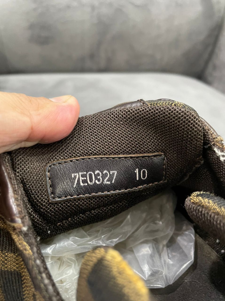 Fendi Authentic FENDI Shoes sneakers Size US 10 / EU 43 - 14 Thumbnail