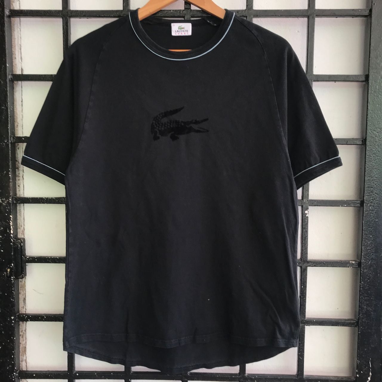 Lacoste 🔥 Vintage LACOSTE SPORT Big Logo Velvet Design T-shirt Size US M / EU 48-50 / 2 - 1 Thumbnail