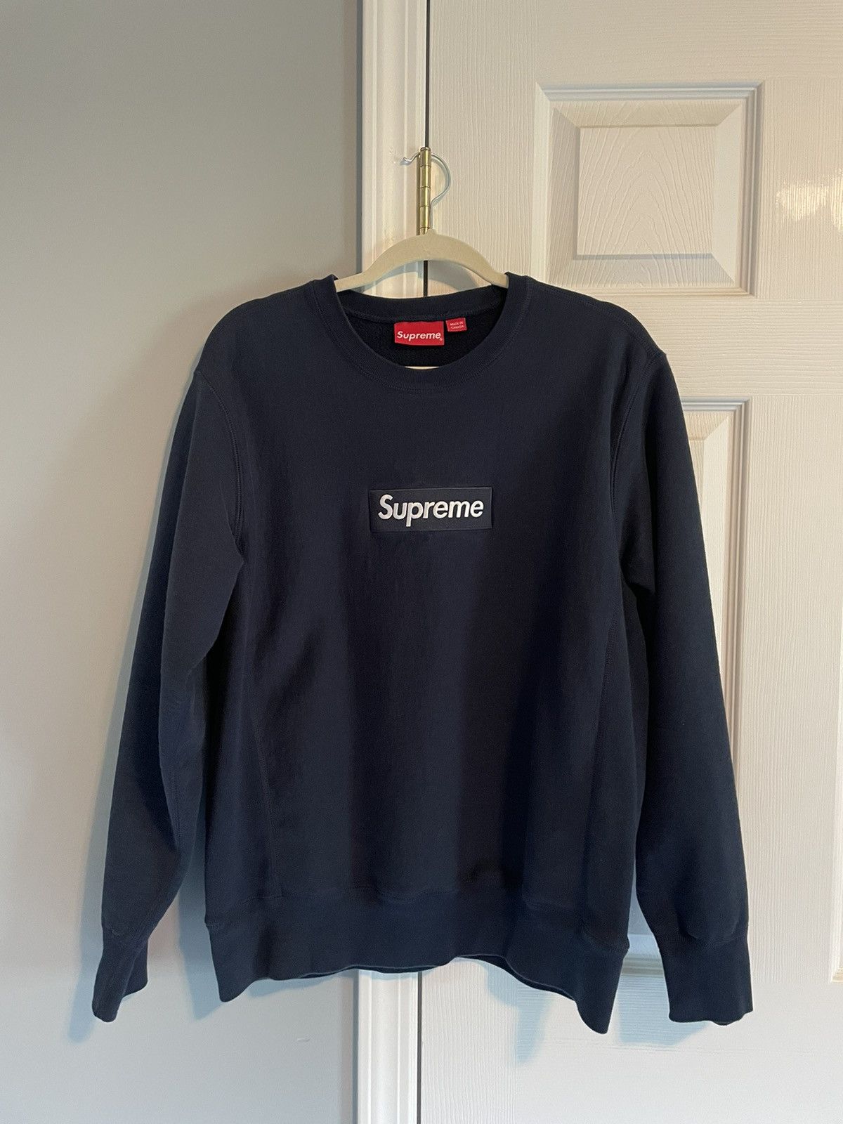 image of Supreme Fw18 Navy Box Logo Crewneck Size M, Men's