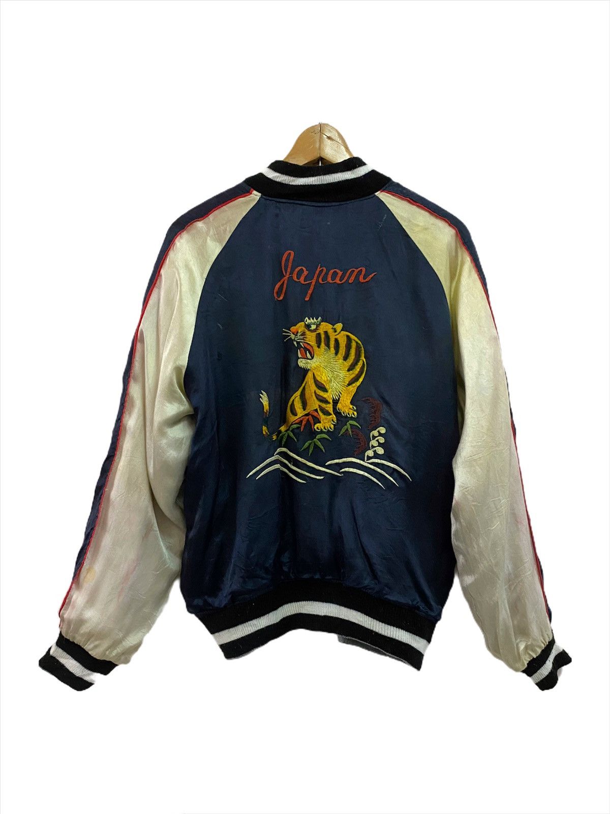 Japanese Brand × Vintage Vintage Sukajan Eagle X Tiger Reversible Souvenir Jacket Size US M / EU 48-50 / 2 - 7 Thumbnail