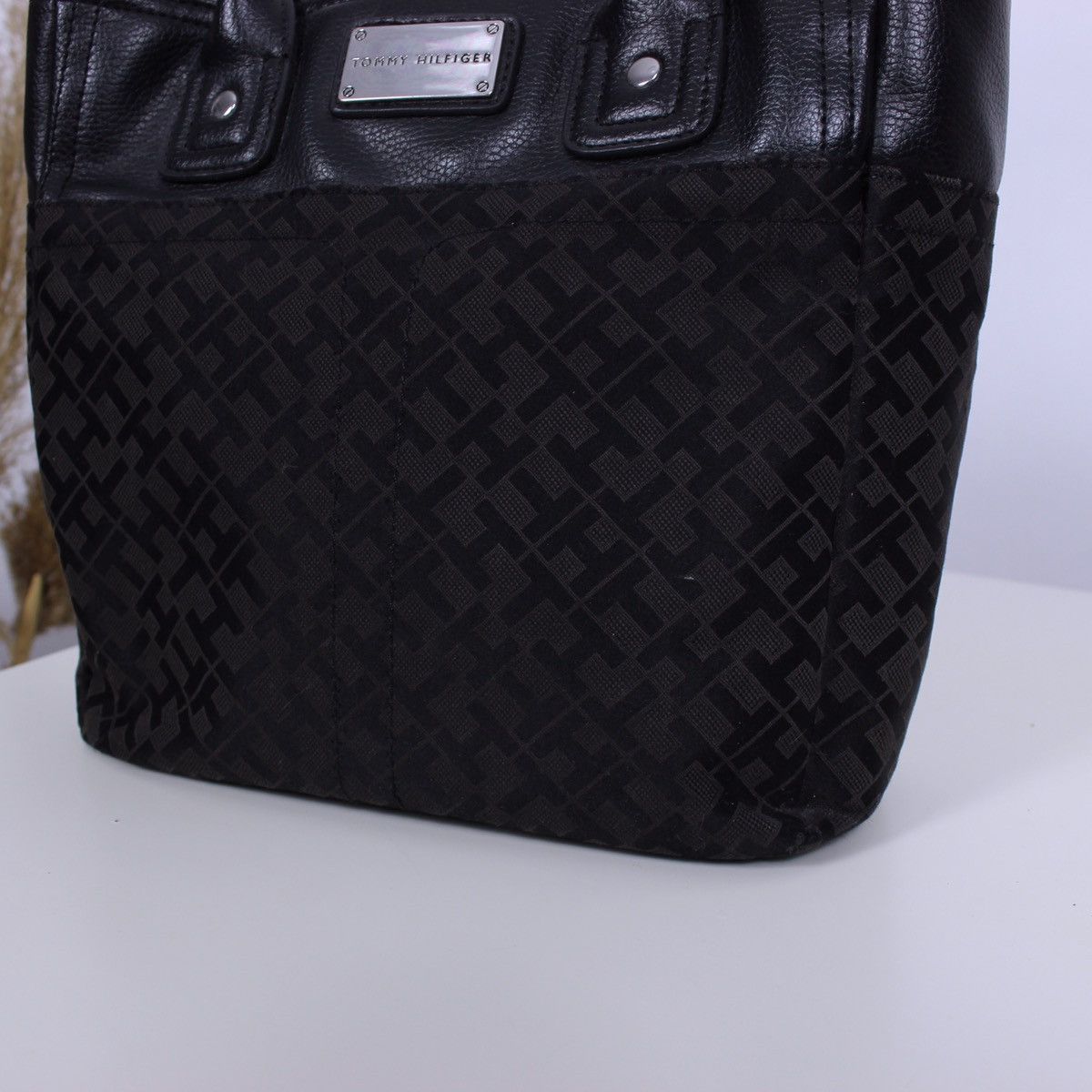 Tommy Hilfiger Tommy Hilfiger Monogram Bag Medium Size ONE SIZE - 3 Thumbnail