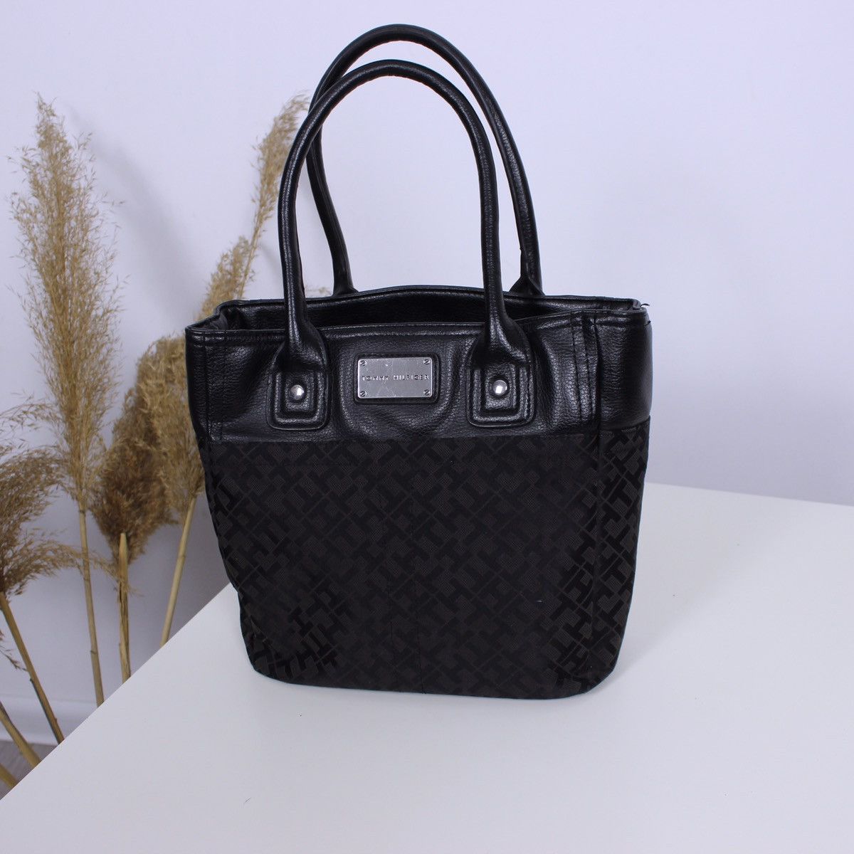 Tommy Hilfiger Tommy Hilfiger Monogram Bag Medium Size ONE SIZE - 1 Thumbnail