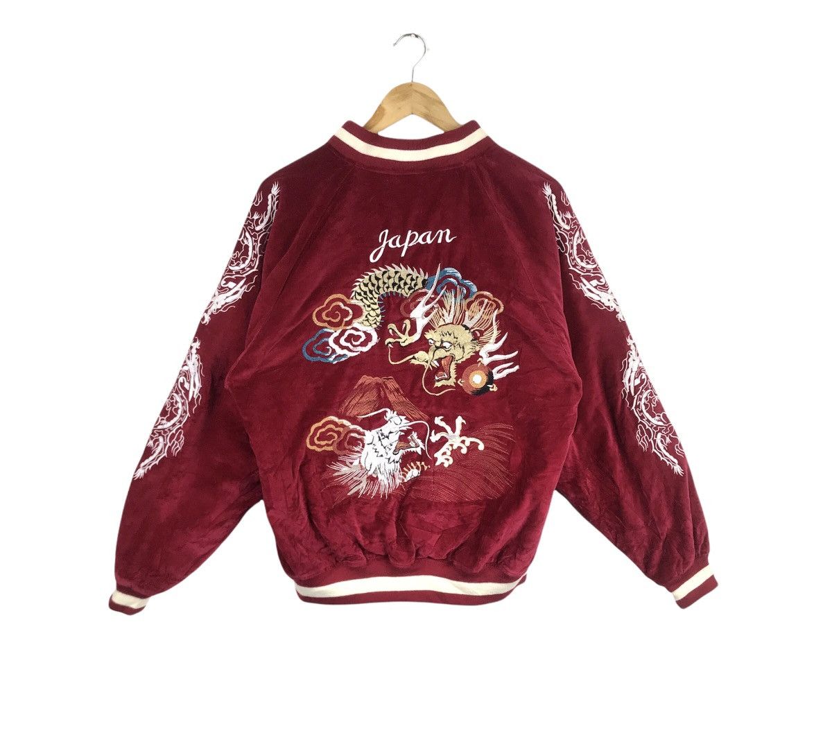 Japanese Brand Vintage Sukajan Dragon Souvenir Japan Zipper Velvet Jacket Size US L / EU 52-54 / 3 - 1 Thumbnail