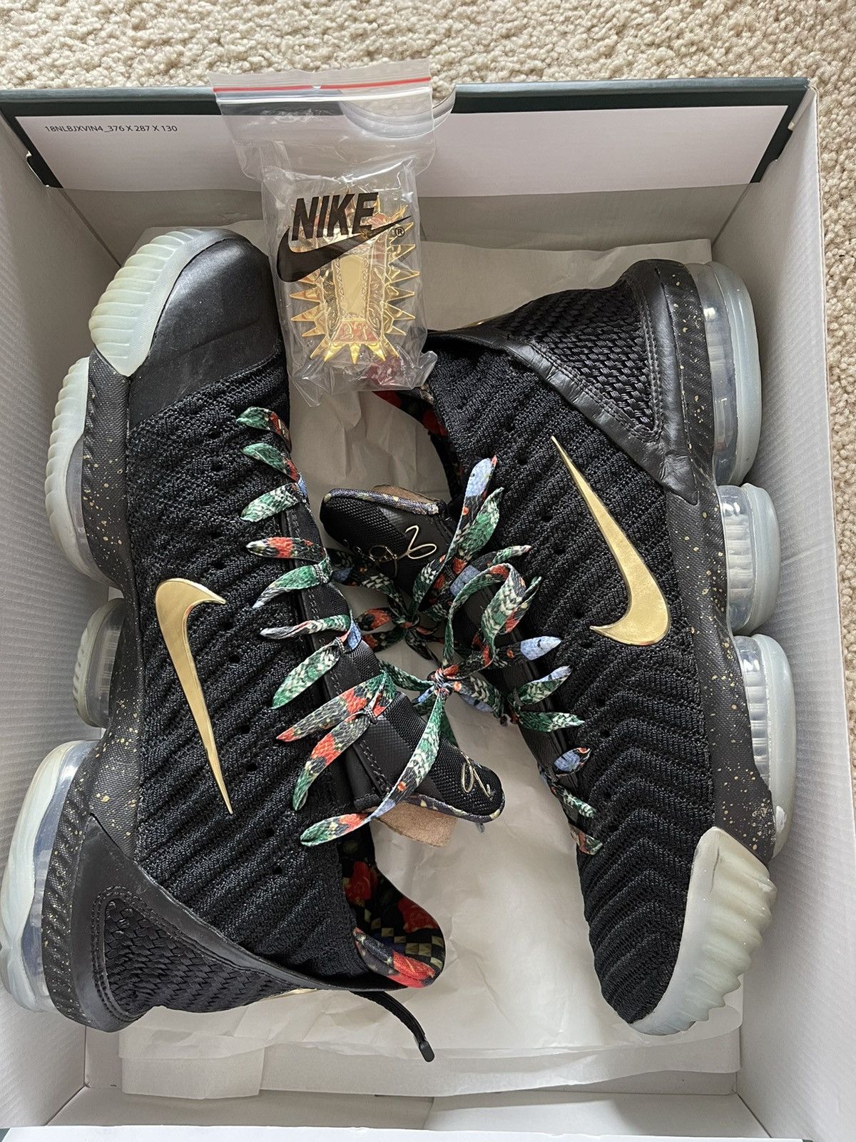 LeBron 16 KC Watch The Throne 2019 - Main Image