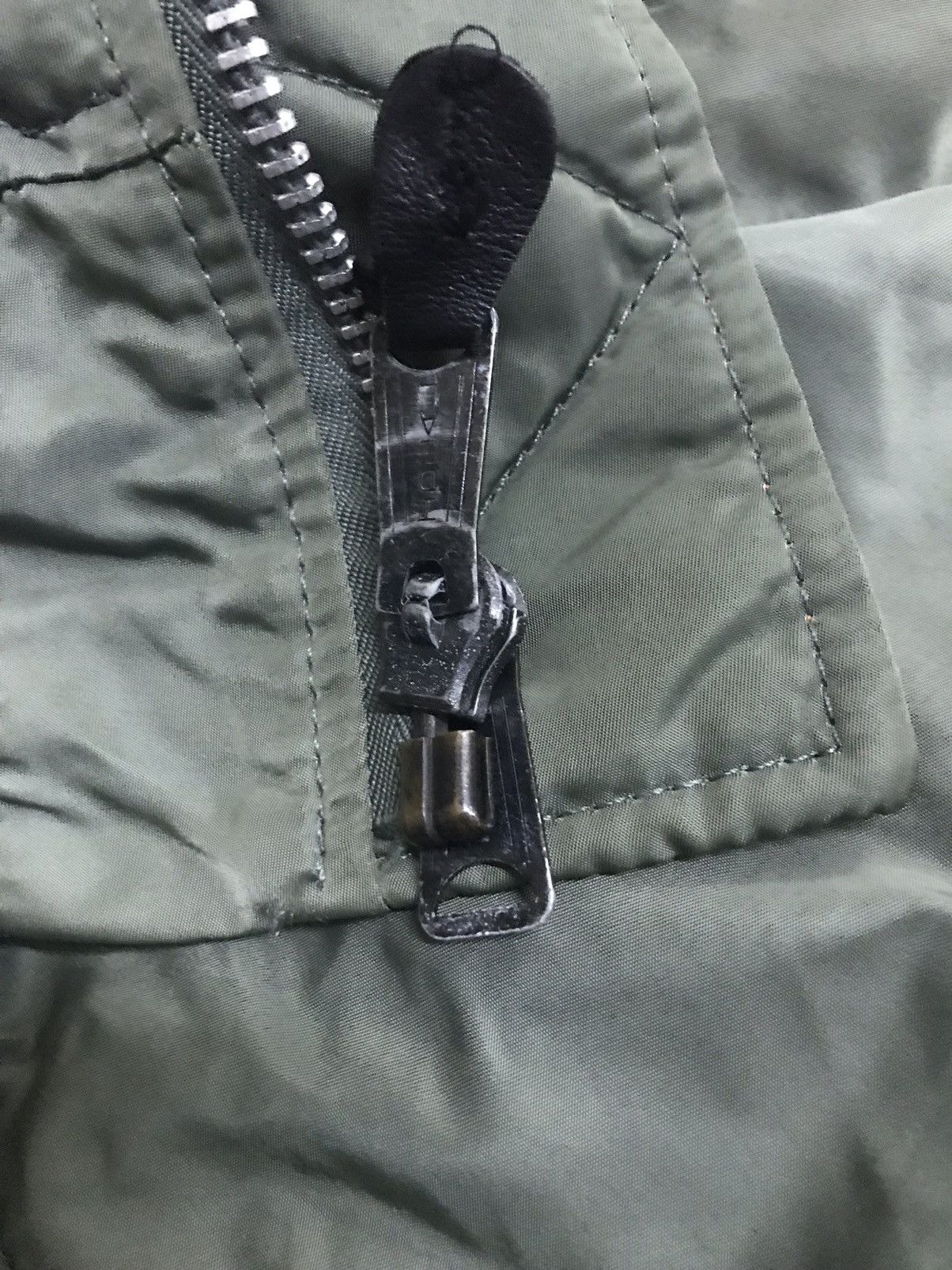 Alpha Industries ALPHA INDUSTRIES BOMBER MA-1 JACKET REVERSIBLE JACKET Size US M / EU 48-50 / 2 - 11 Thumbnail