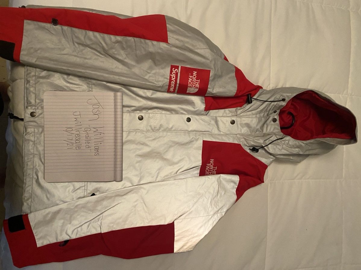 Supreme × The North Face Supreme x The North Face TNF 3m reflective red parka size XL Size US XL / EU 56 / 4 - 5 Thumbnail