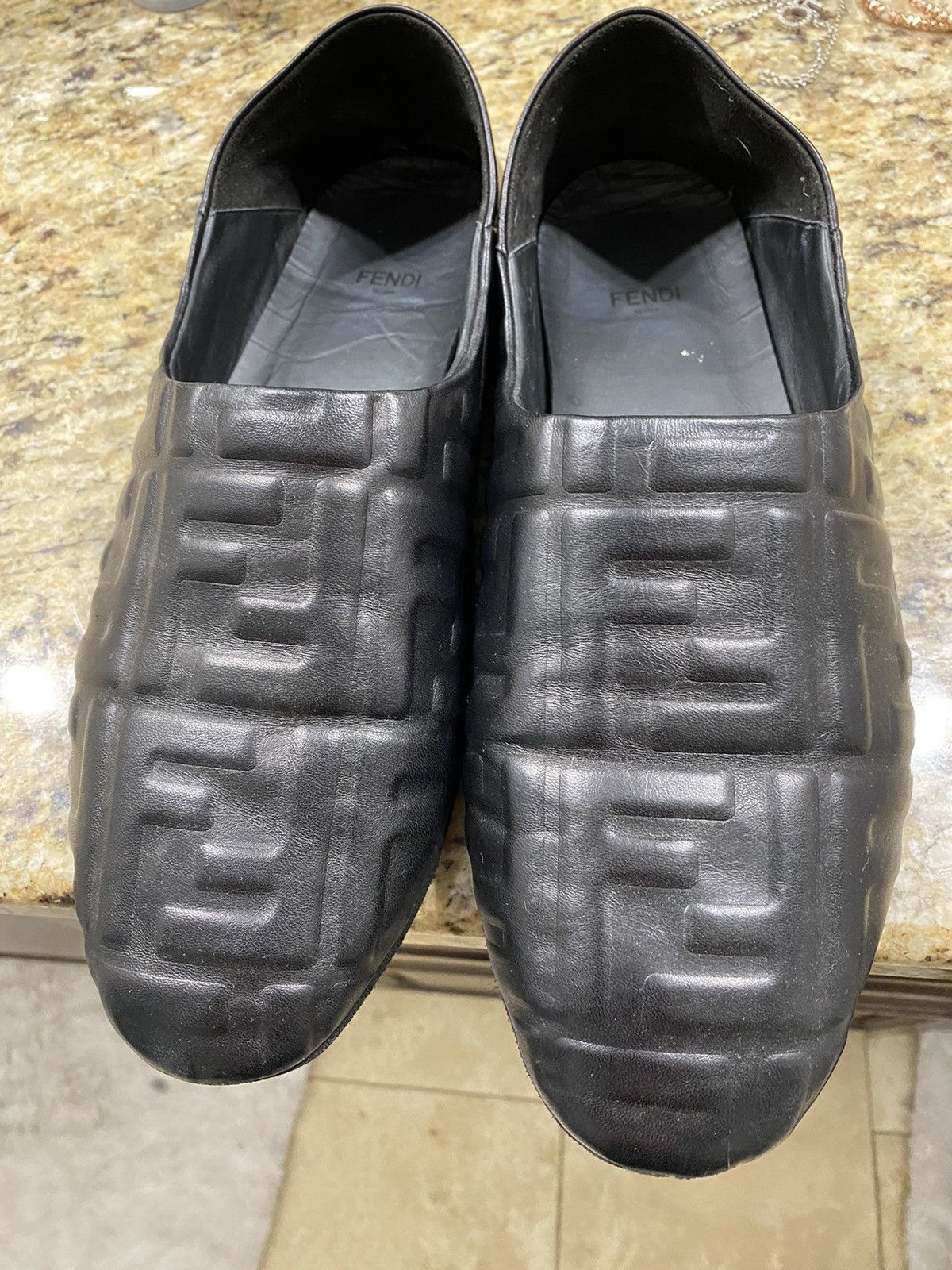 【関税&送料込】Fendi Cappuccino Leather Fendi Feel Slippers Cappuccino Leather Fendi Feel Slippers | italist