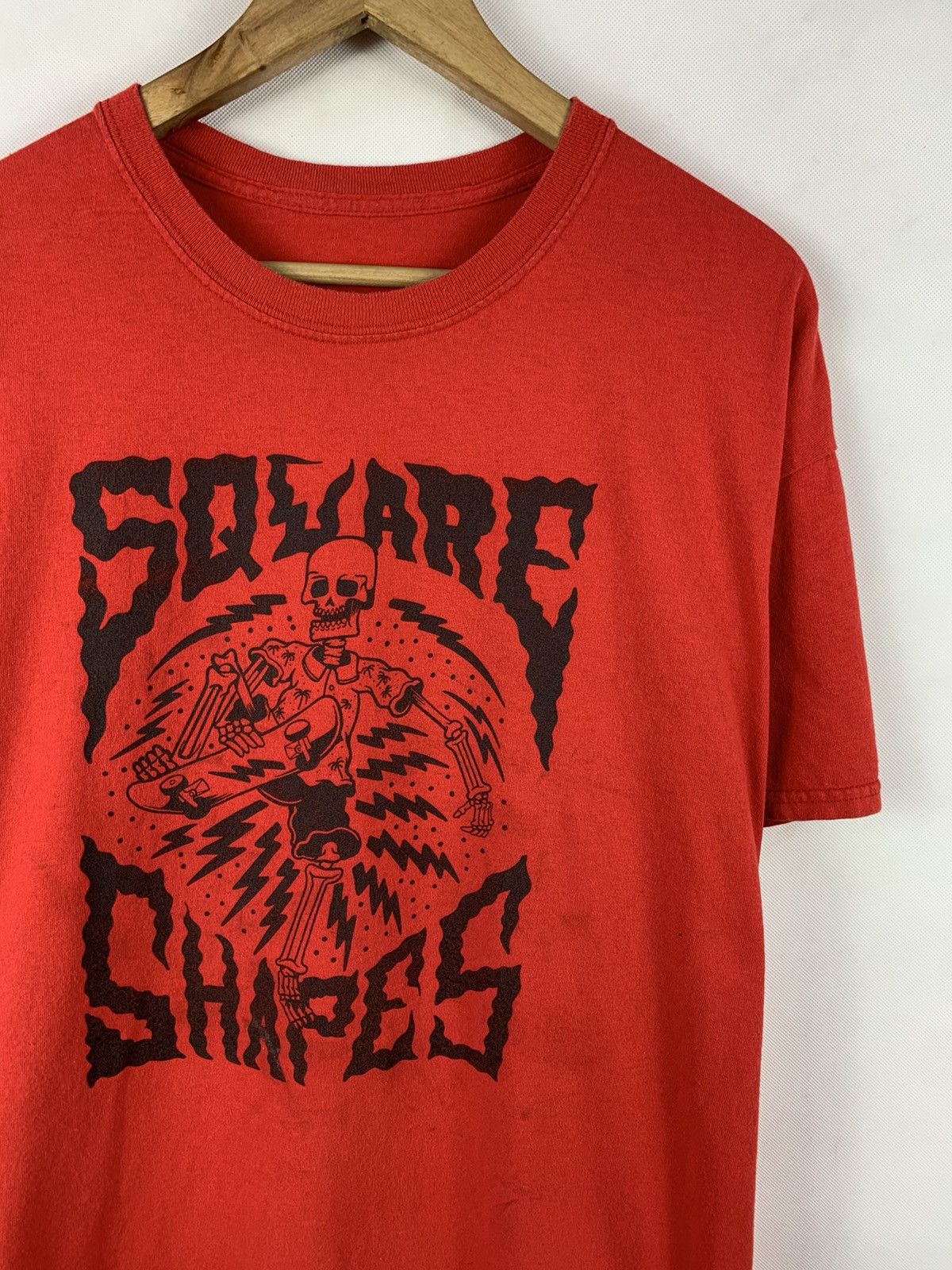 Vintage Square Shapes Skulls Skeleton Skate Tees Size US XL / EU 56 / 4 - 2 Thumbnail