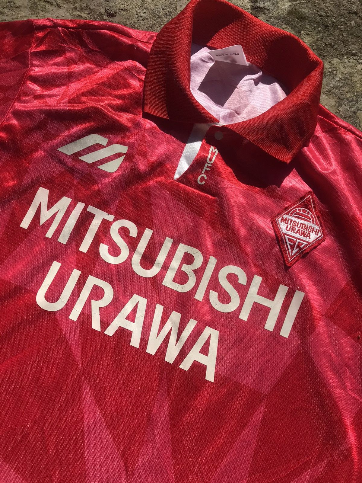 Vintage Vintage Urawa Red Diamonds Home Jersey 93/94 with Signature Size US M / EU 48-50 / 2 - 3 Thumbnail