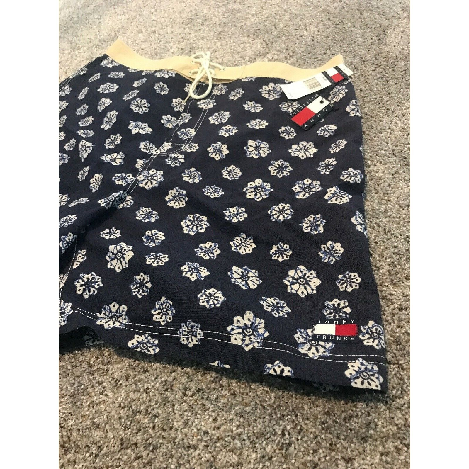 Tommy Hilfiger Vintage 90's XL Tommy Hilfiger Floral Swim Trunks NWT Size US 34 / EU 50 - 5 Thumbnail