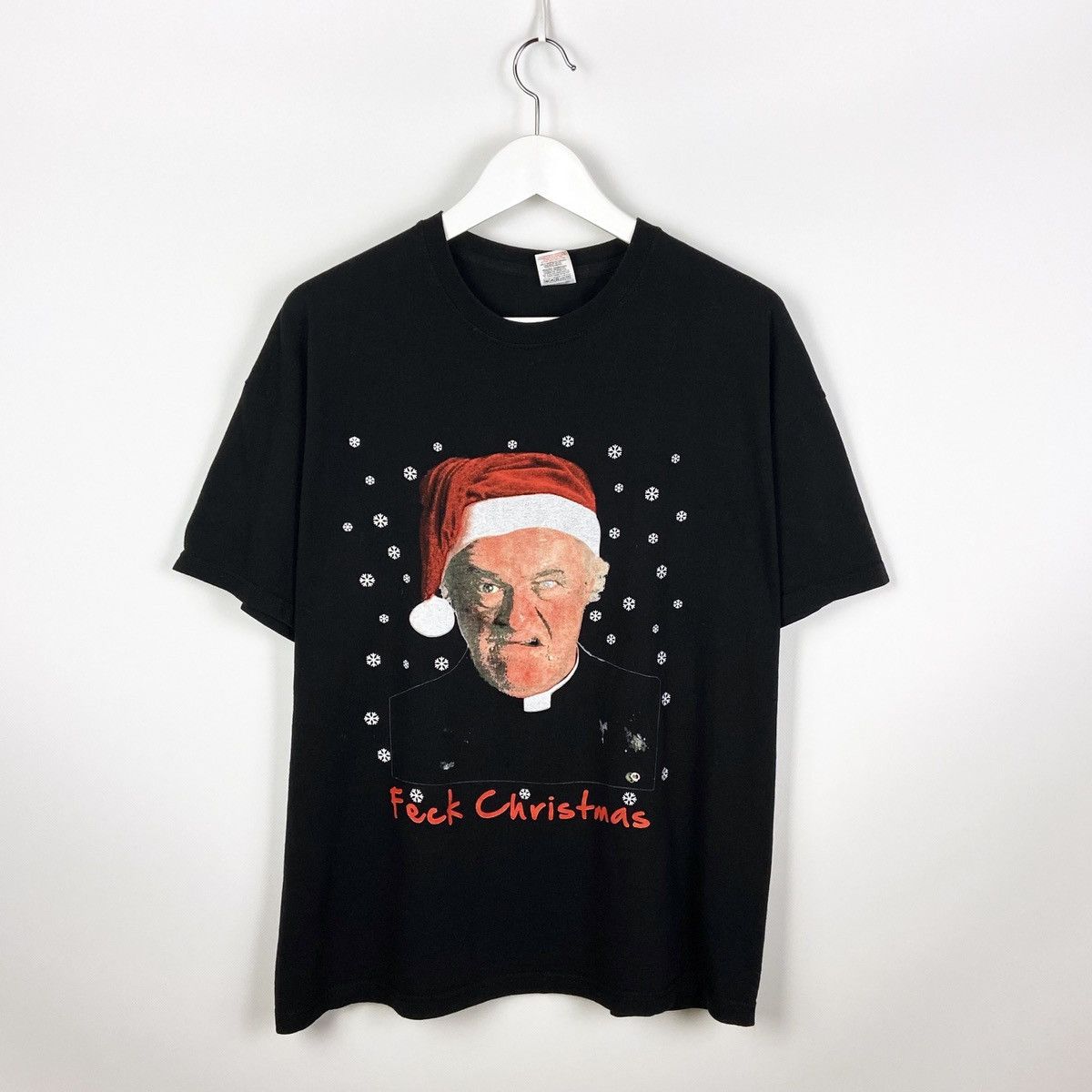 Vintage Vintage rare 90’s Father Ted Tv Series fuck Christmas tee Size US XL / EU 56 / 4 - 1 Thumbnail