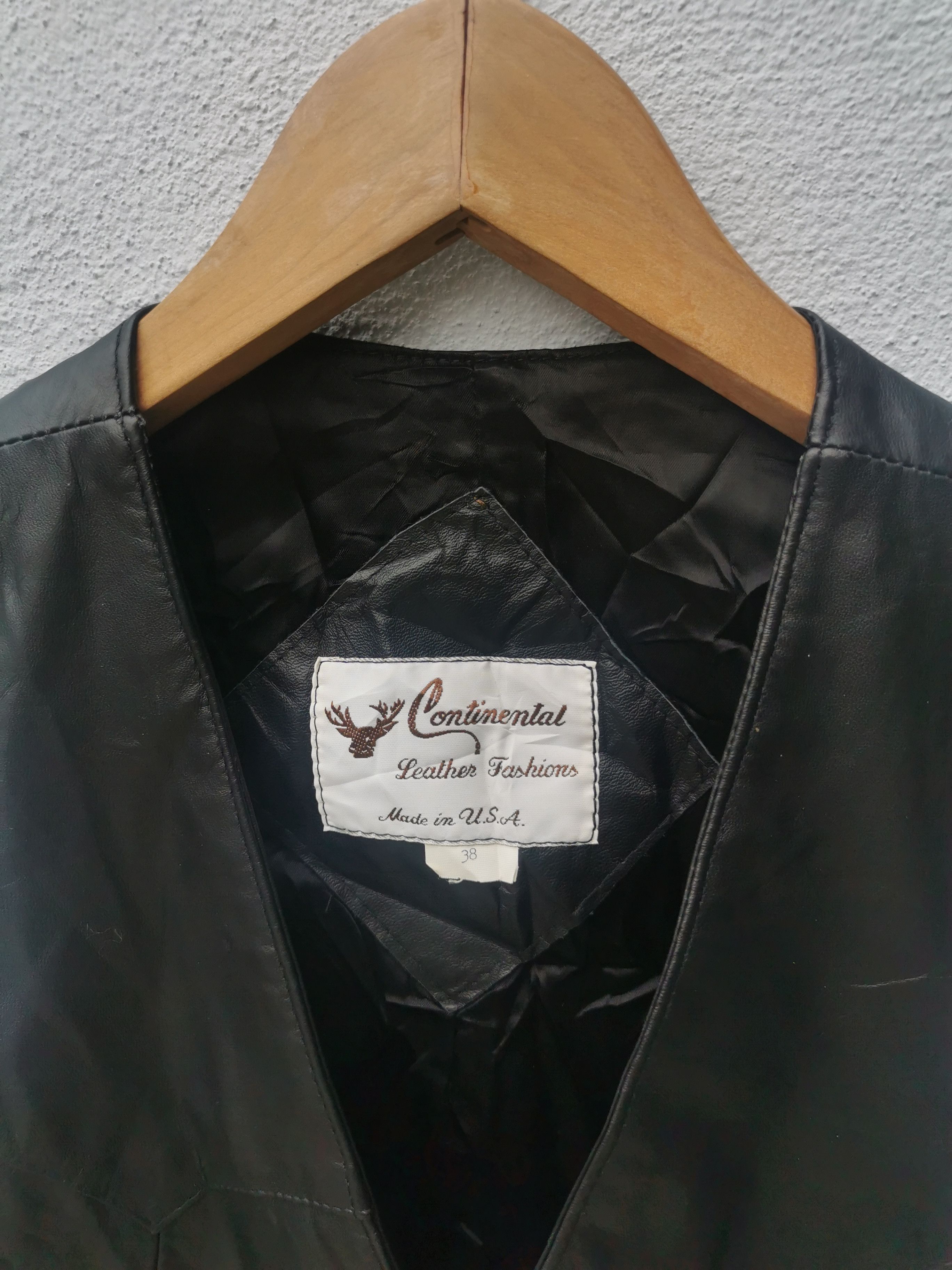 Genuine Leather Vintage Leather Vest Made in USA Size US S / EU 44-46 / 1 - 4 Thumbnail