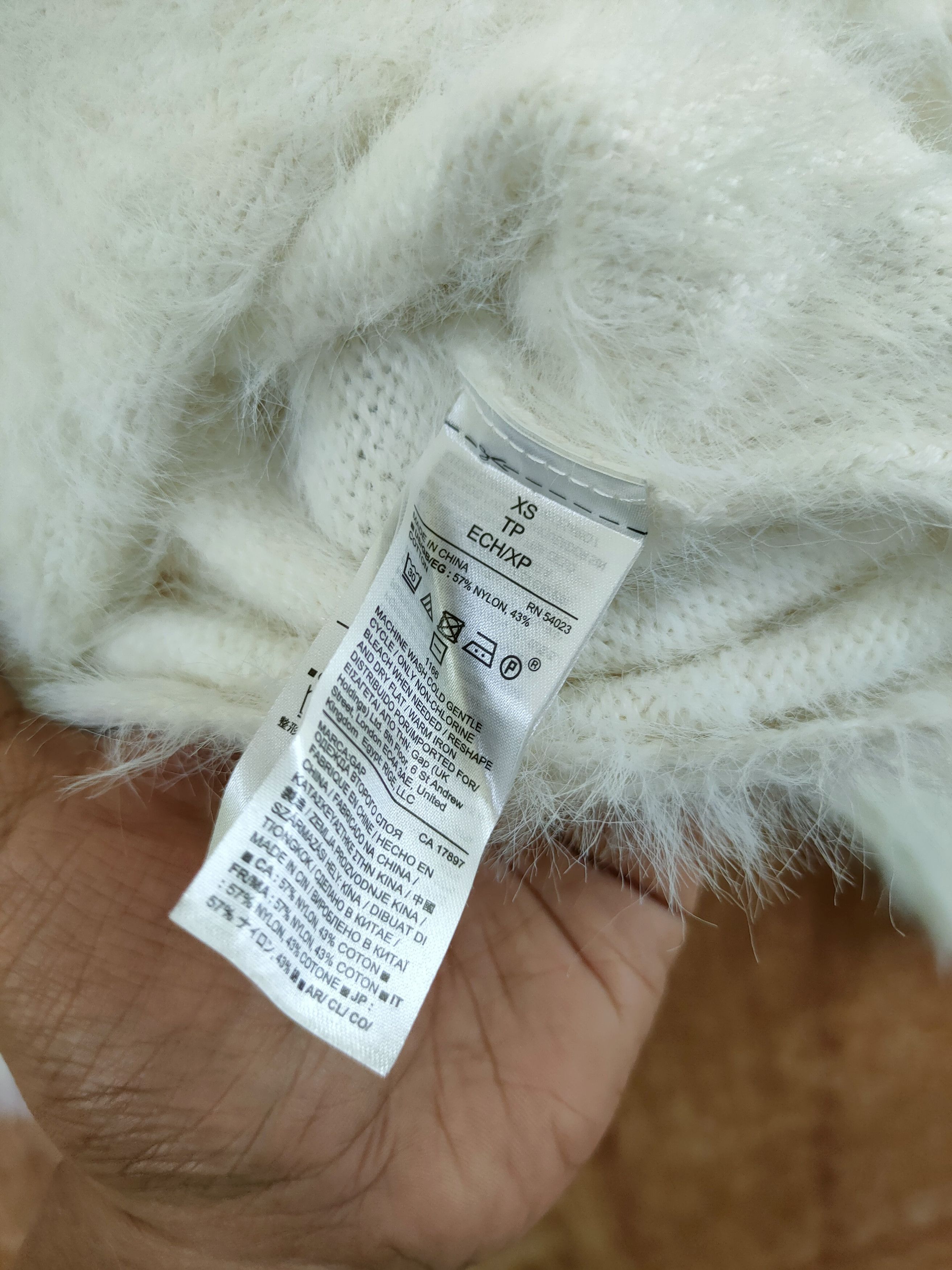 Gap DL Gap White mohair soft fur shaggy knitwear #46-531 Size XS / US 0-2 / IT 36-38 - 8 Thumbnail