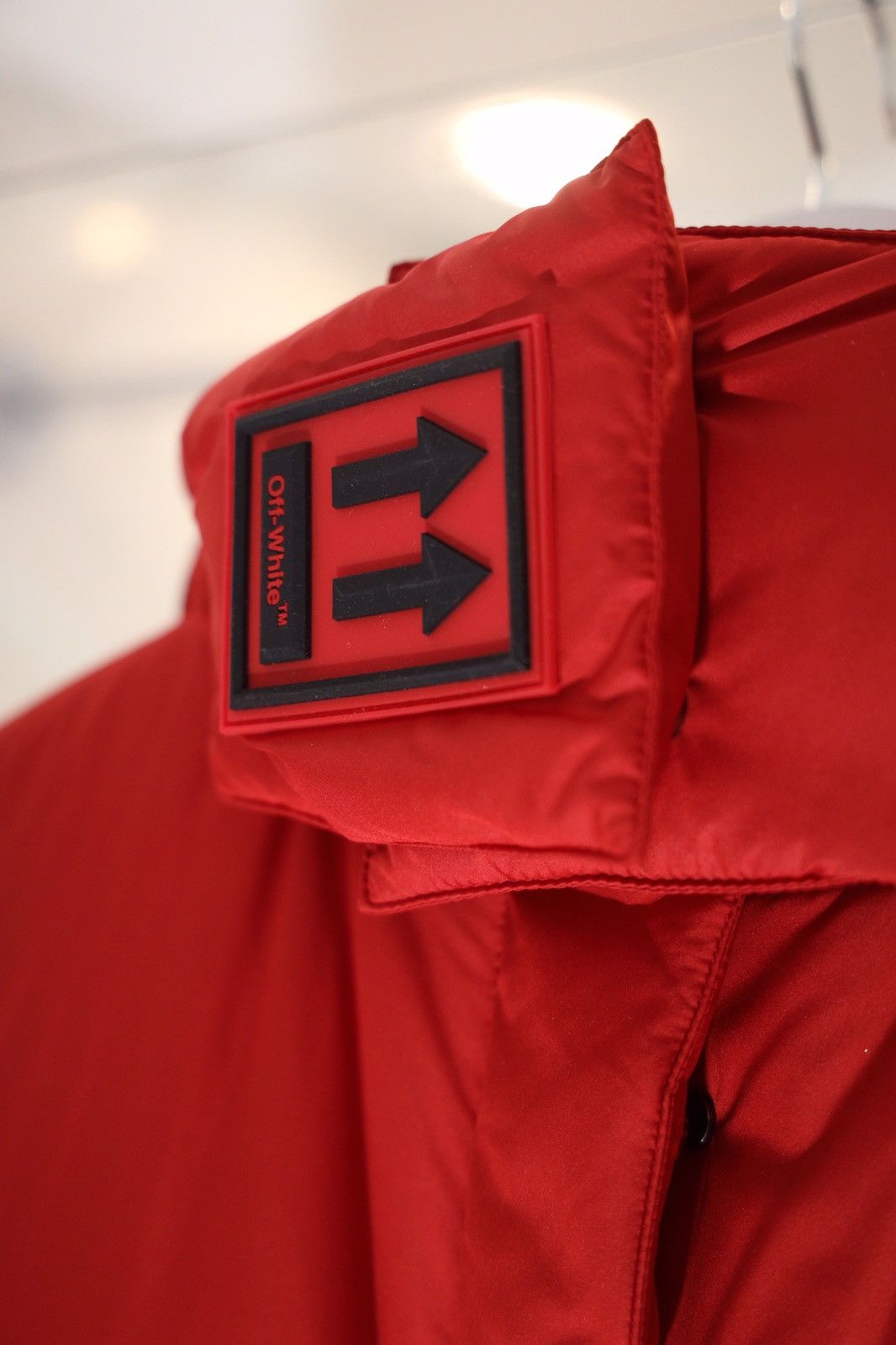 Off-White Off White Red Downjacket Size US S / EU 44-46 / 1 - 6 Thumbnail