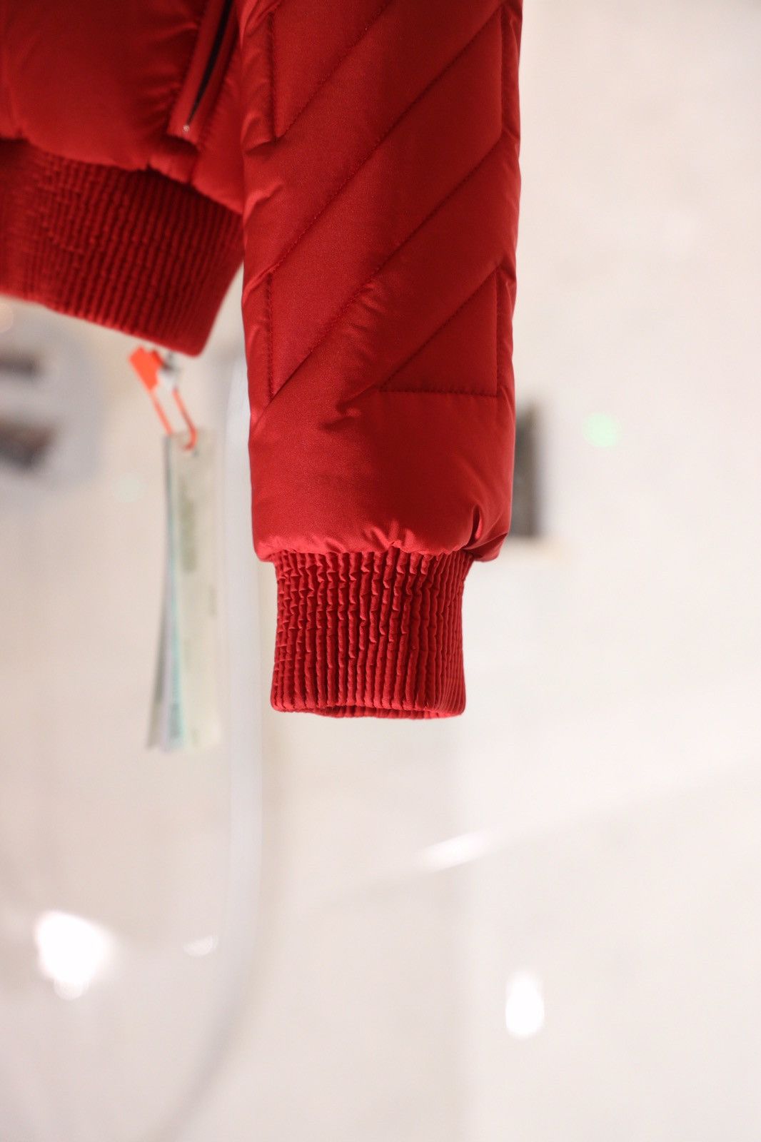 Off-White Off White Red Downjacket Size US S / EU 44-46 / 1 - 8 Thumbnail