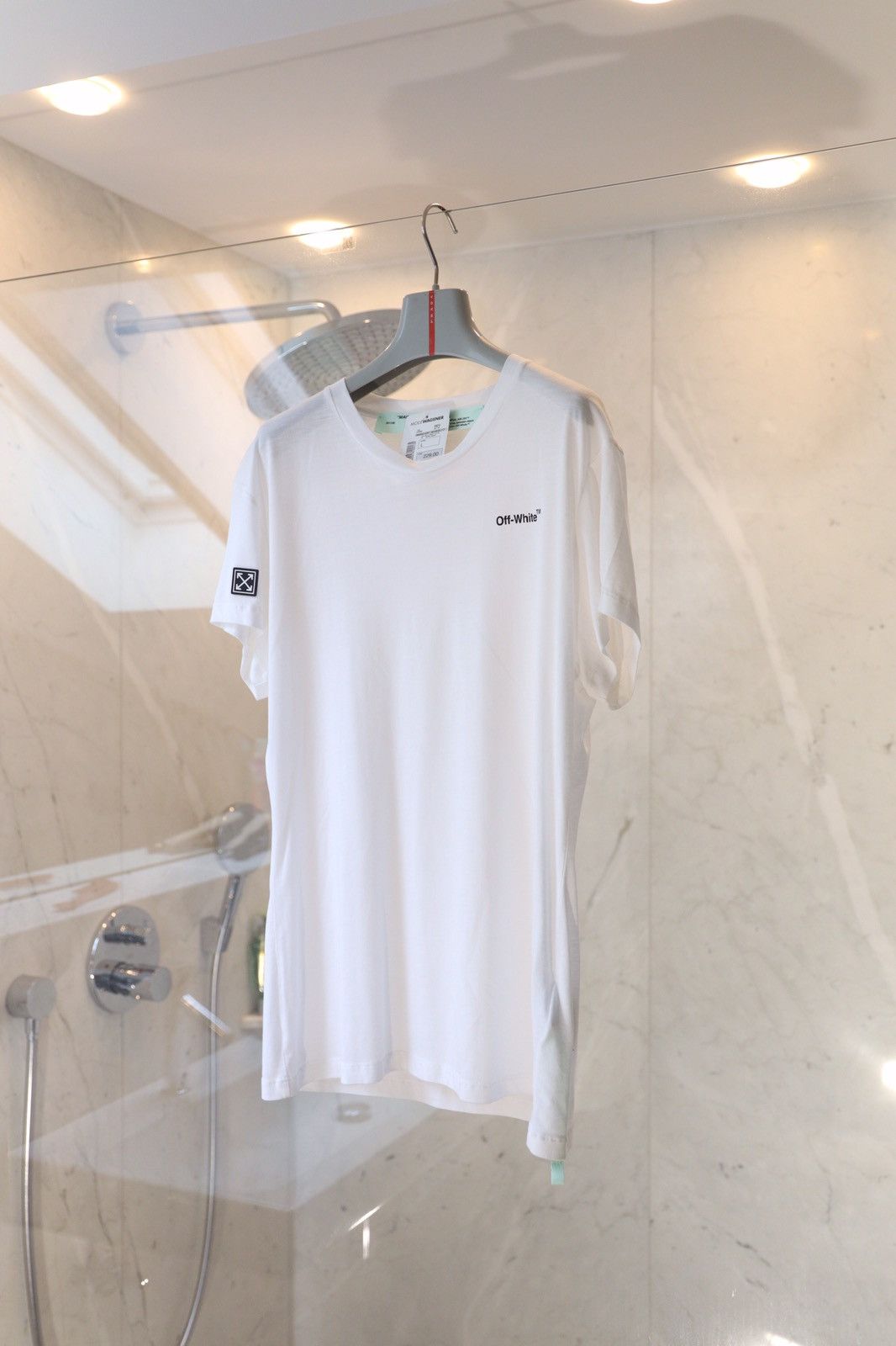 Off-White Off White Women Logo Patch Tee Size L / US 10 / IT 46 - 2 Thumbnail