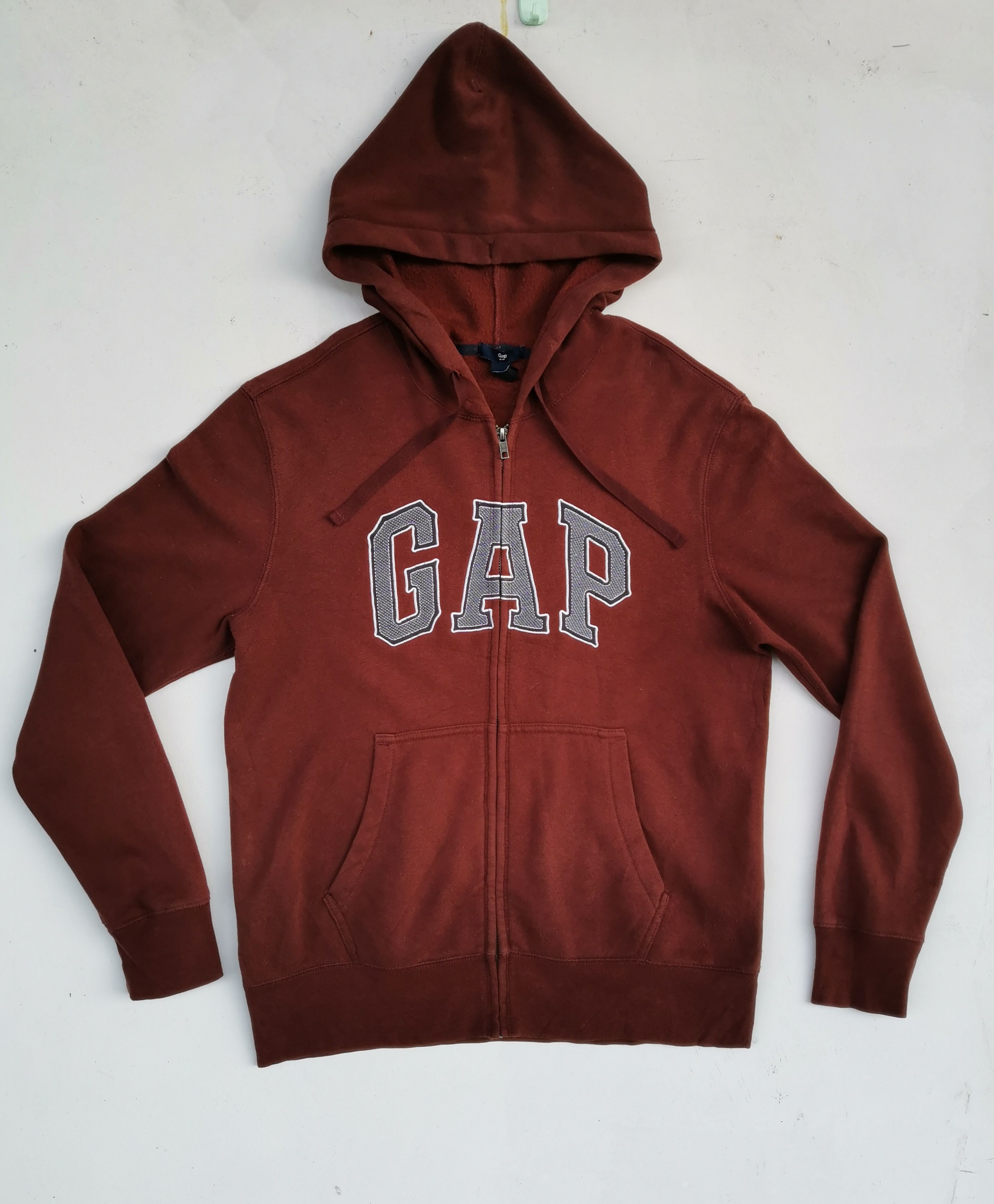Gap Vintage Gap Spell Out Big Logo Sweatshirt Size US S / EU 44-46 / 1 - 11 Thumbnail