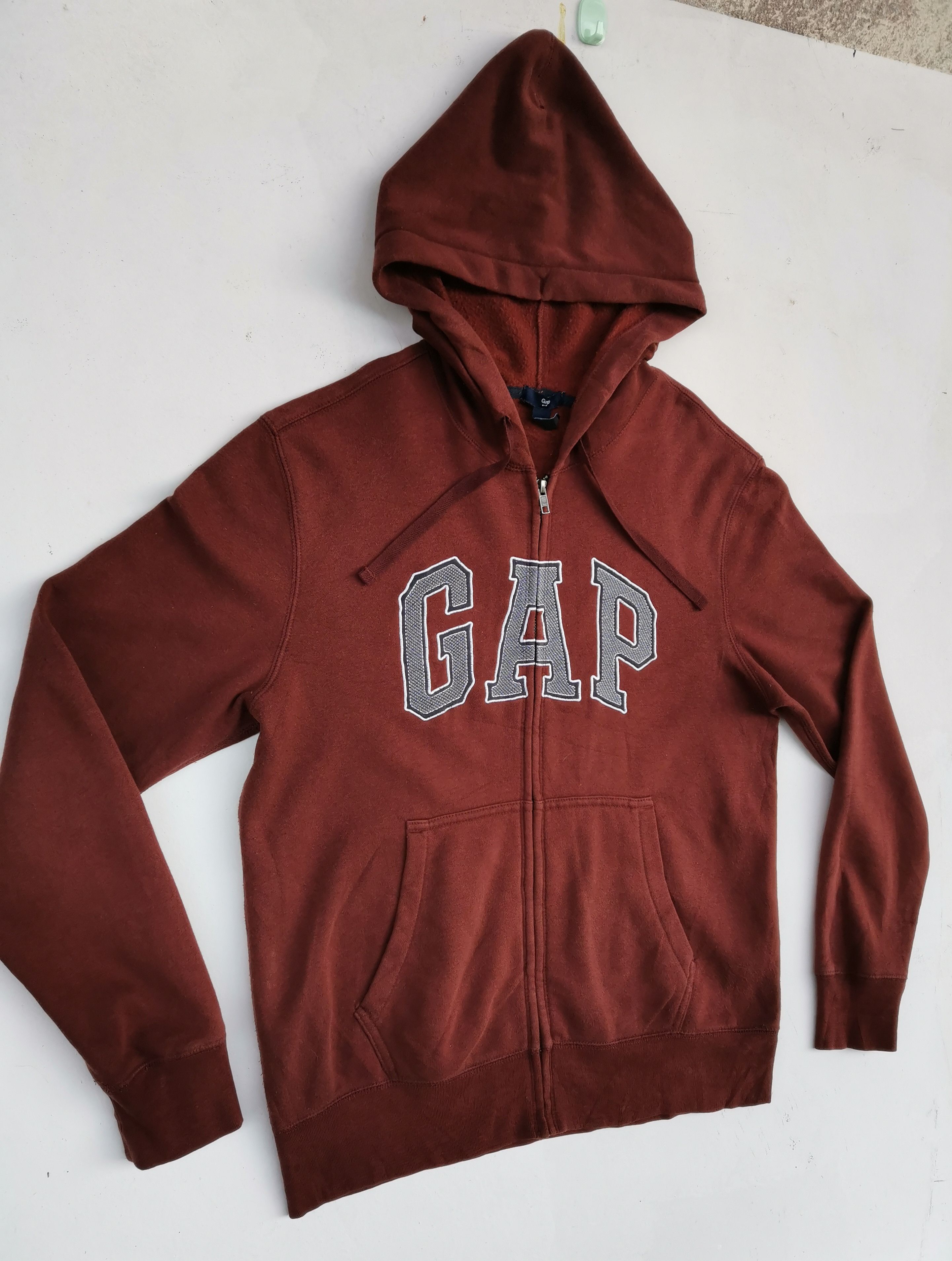 Gap Vintage Gap Spell Out Big Logo Sweatshirt Size US S / EU 44-46 / 1 - 8 Thumbnail