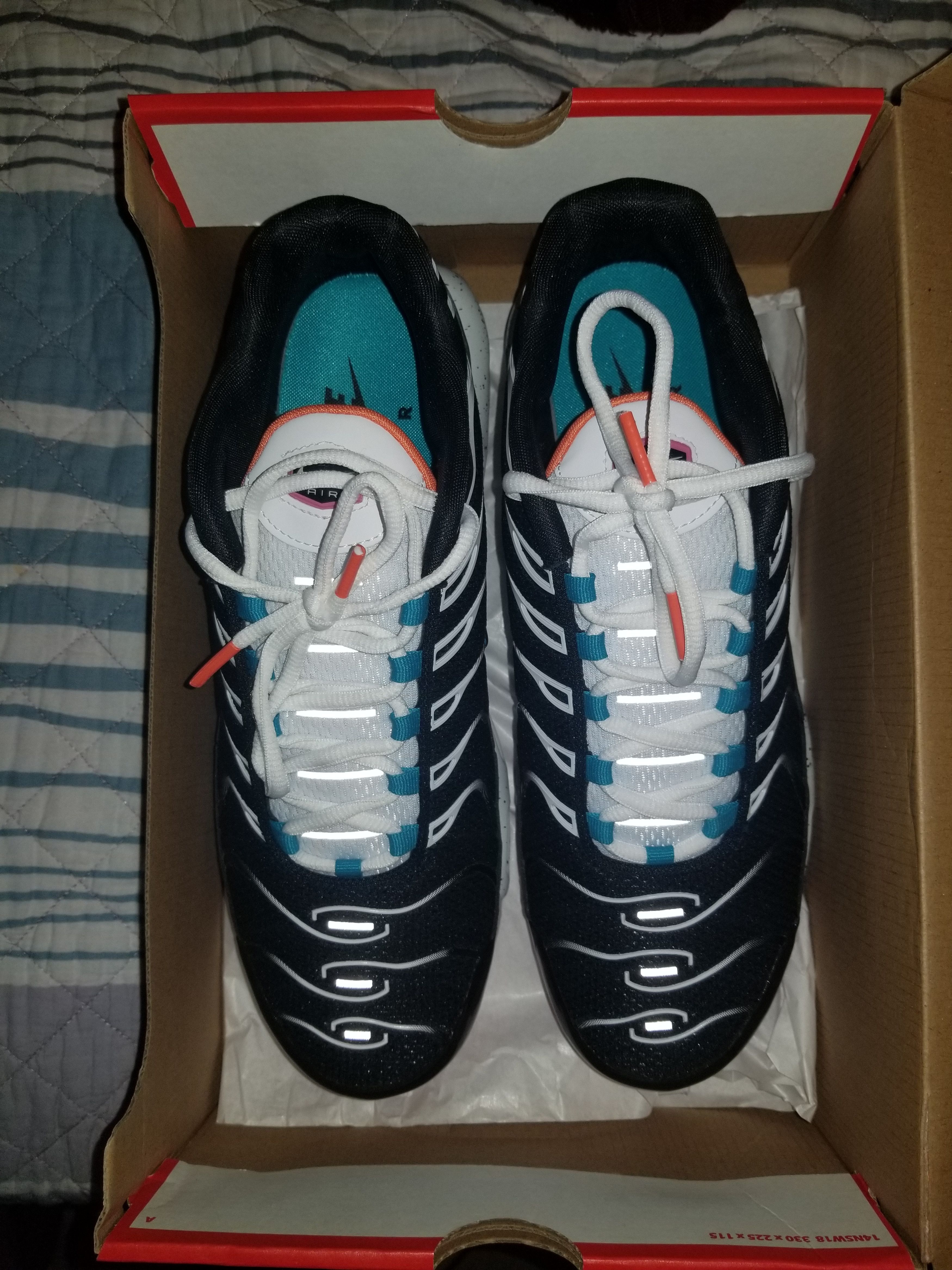Nike Nike Air Max Plus Size 10 Size US 10 / EU 43 - 2 Thumbnail