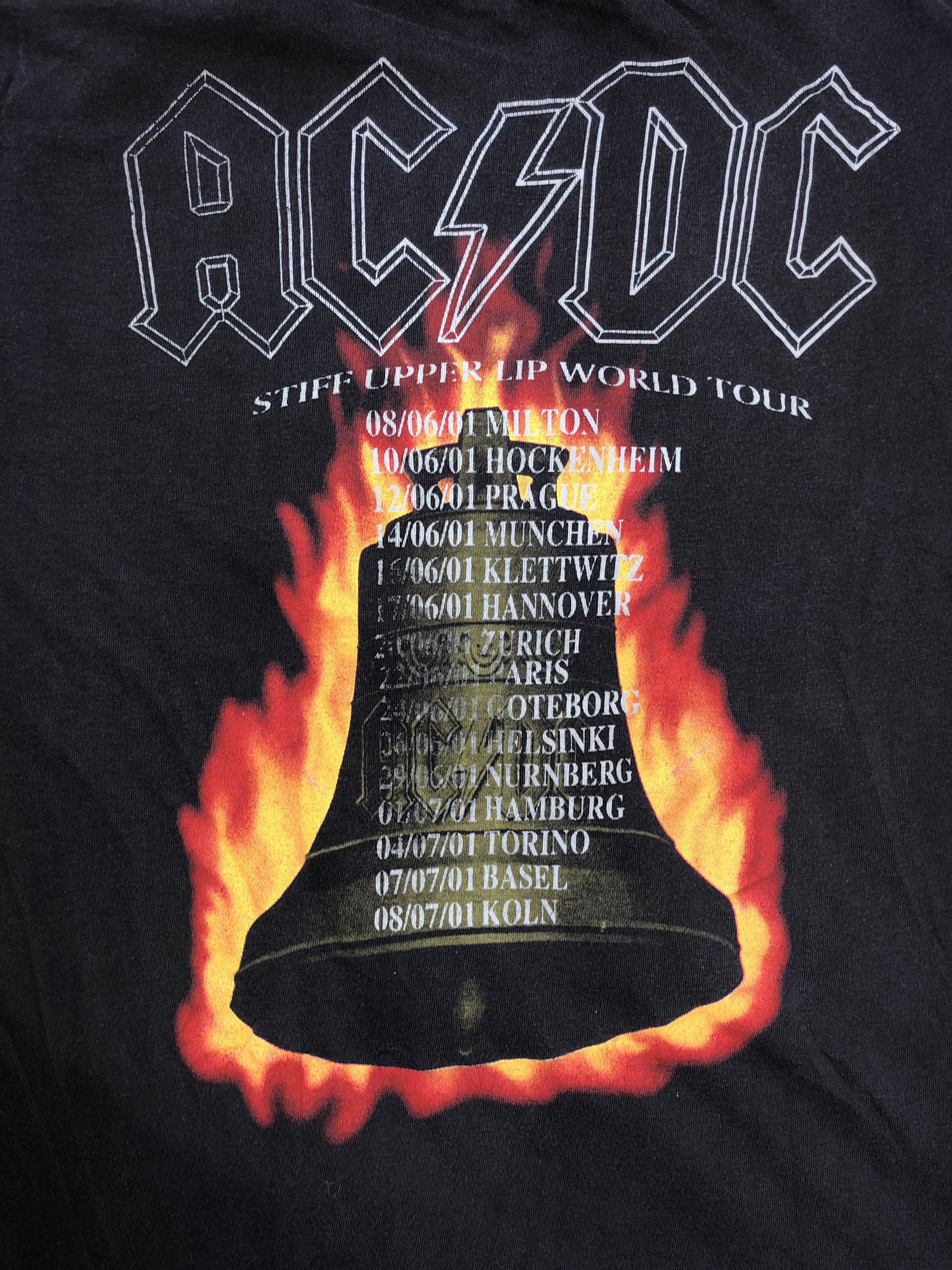 Band Tees Vintage 2001 AC/DC (Guns N' Roses Pink Floyd Iron Maiden) Size US XXS / EU 40 - 9 Thumbnail