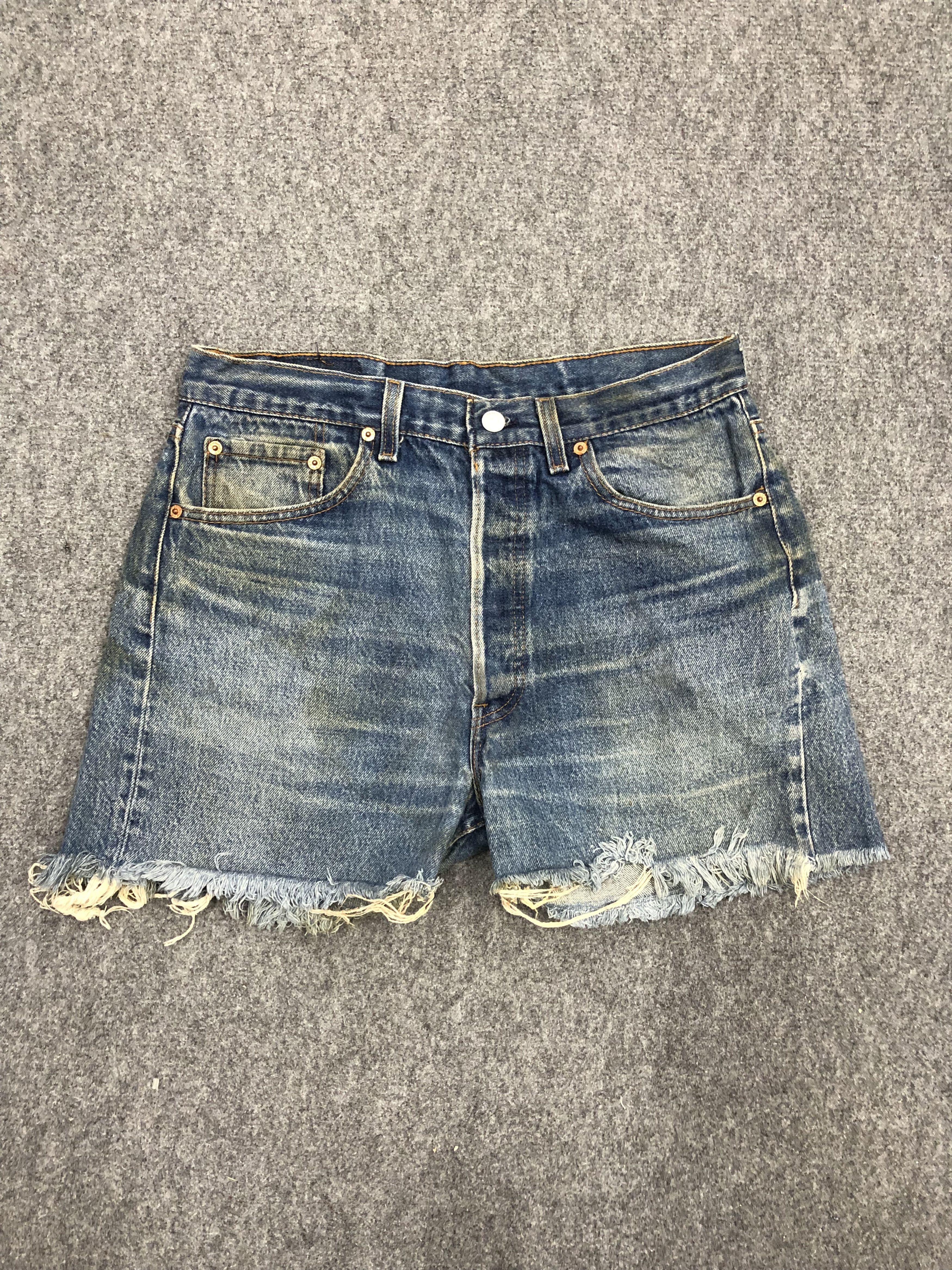 Levi's Vintage Levis 501 Jeans DP1166 Size US 32 / EU 48 - 1 Thumbnail
