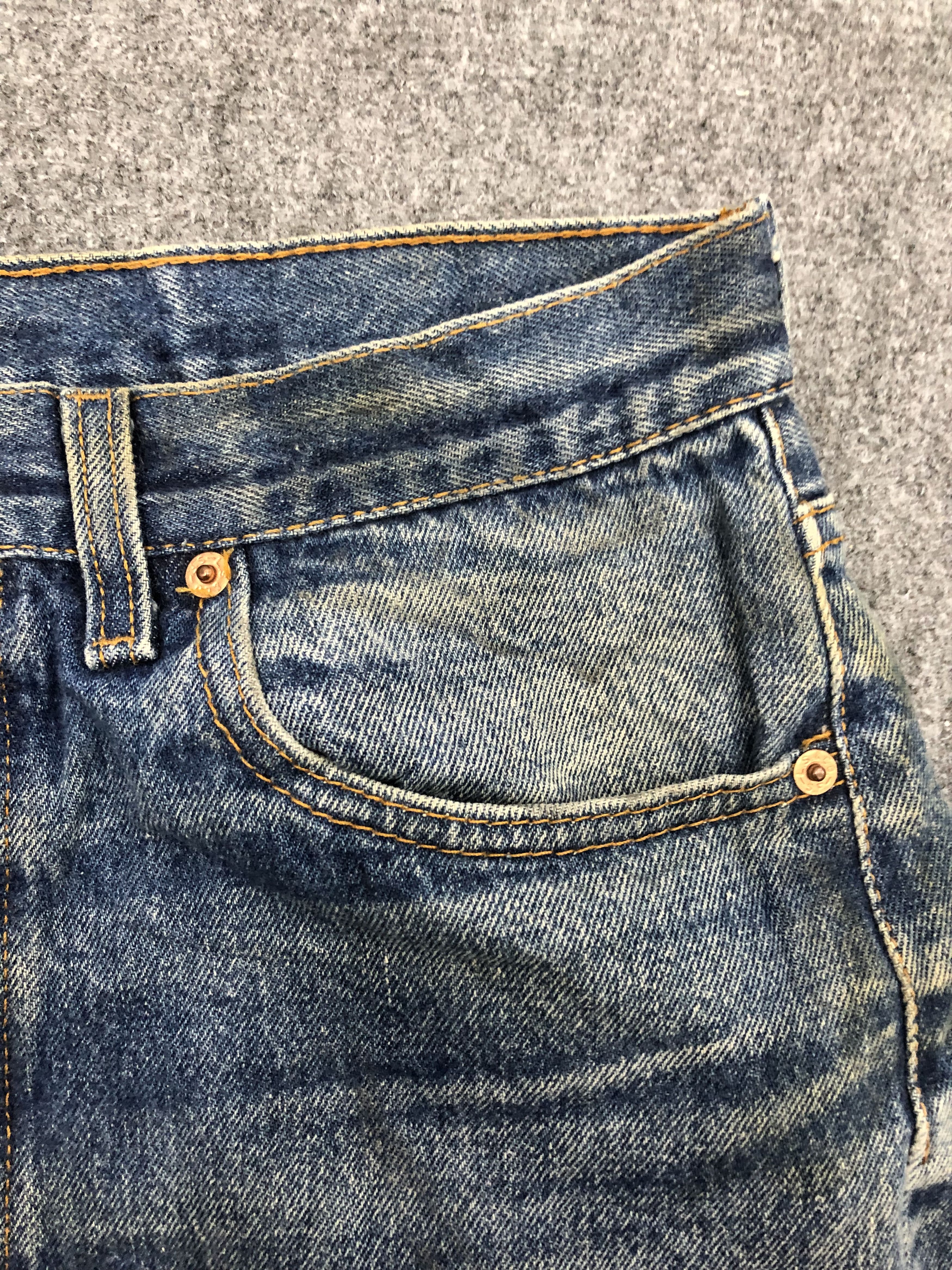 Levi's Vintage Levis 501 Jeans DP1166 Size US 32 / EU 48 - 2 Thumbnail