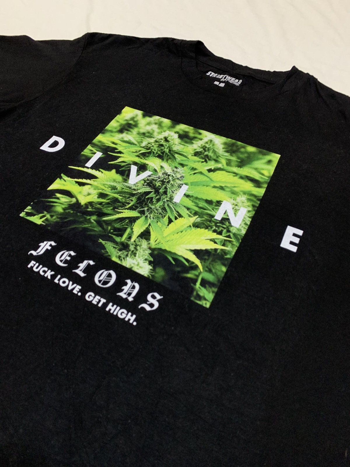 Rap Tees HEMP DIVINE FELONS FUCK LOVE GET HIGH SHIRT Size US M / EU 48-50 / 2 - 3 Thumbnail