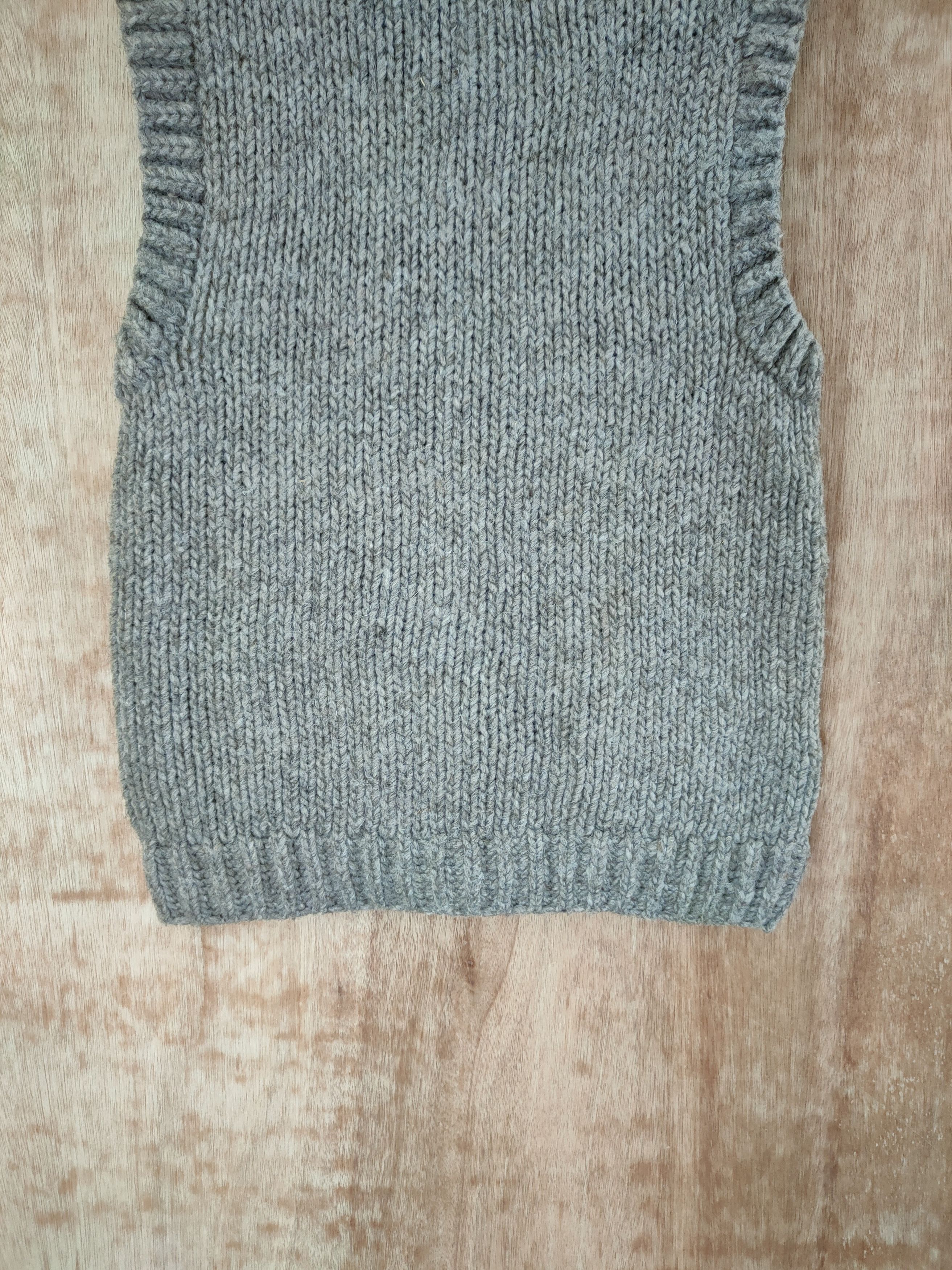 Aran Isles Knitwear × Japanese Brand × URBAN RESEARCH DOORS Urban Research vest japan cable knitwear #46-570 Size US XS / EU 42 / 0 - 8 Thumbnail