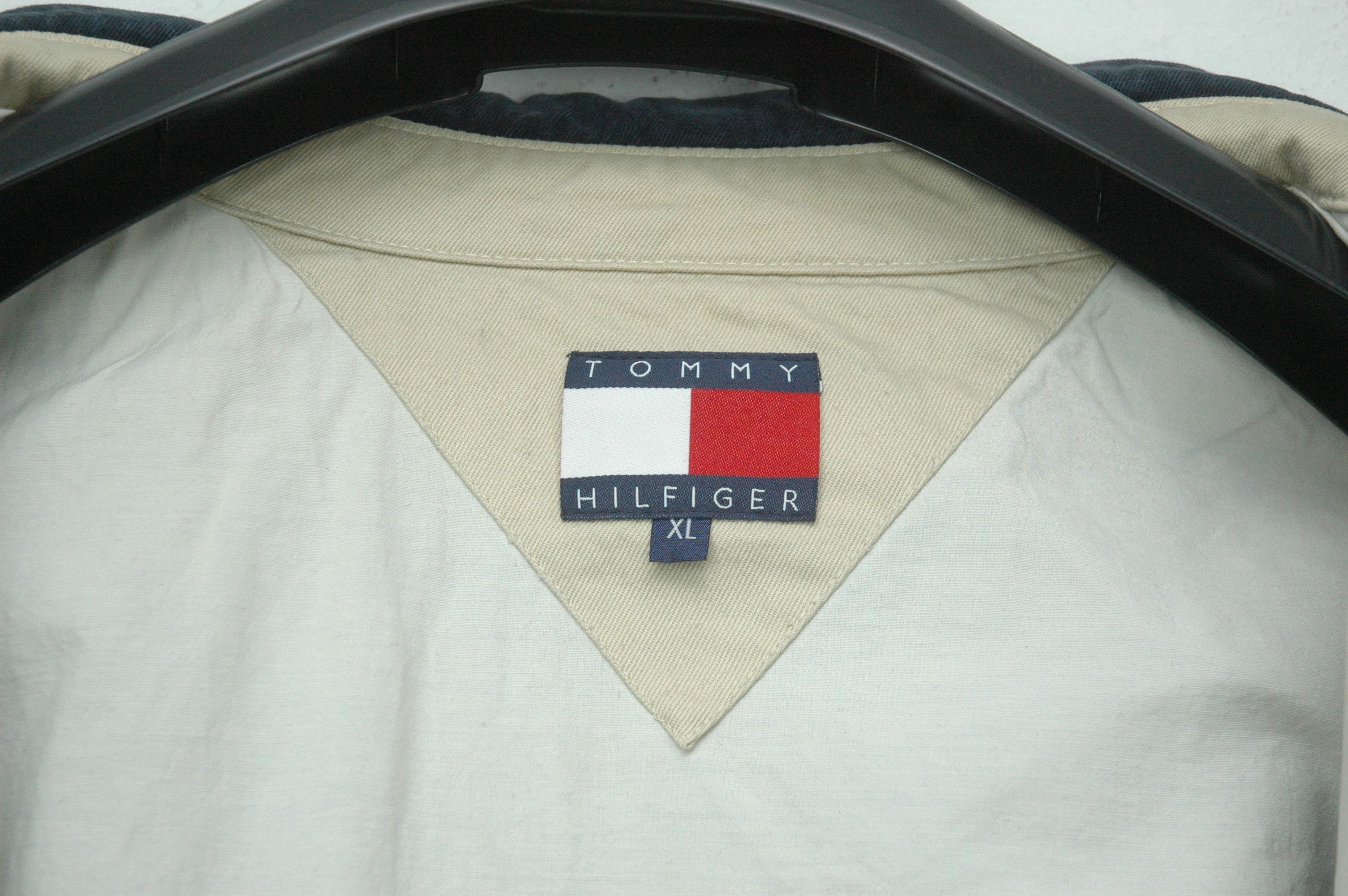 Tommy Hilfiger Vintage 90s Tommy Hilfiger Jacket Size US XL / EU 56 / 4 - 11 Thumbnail
