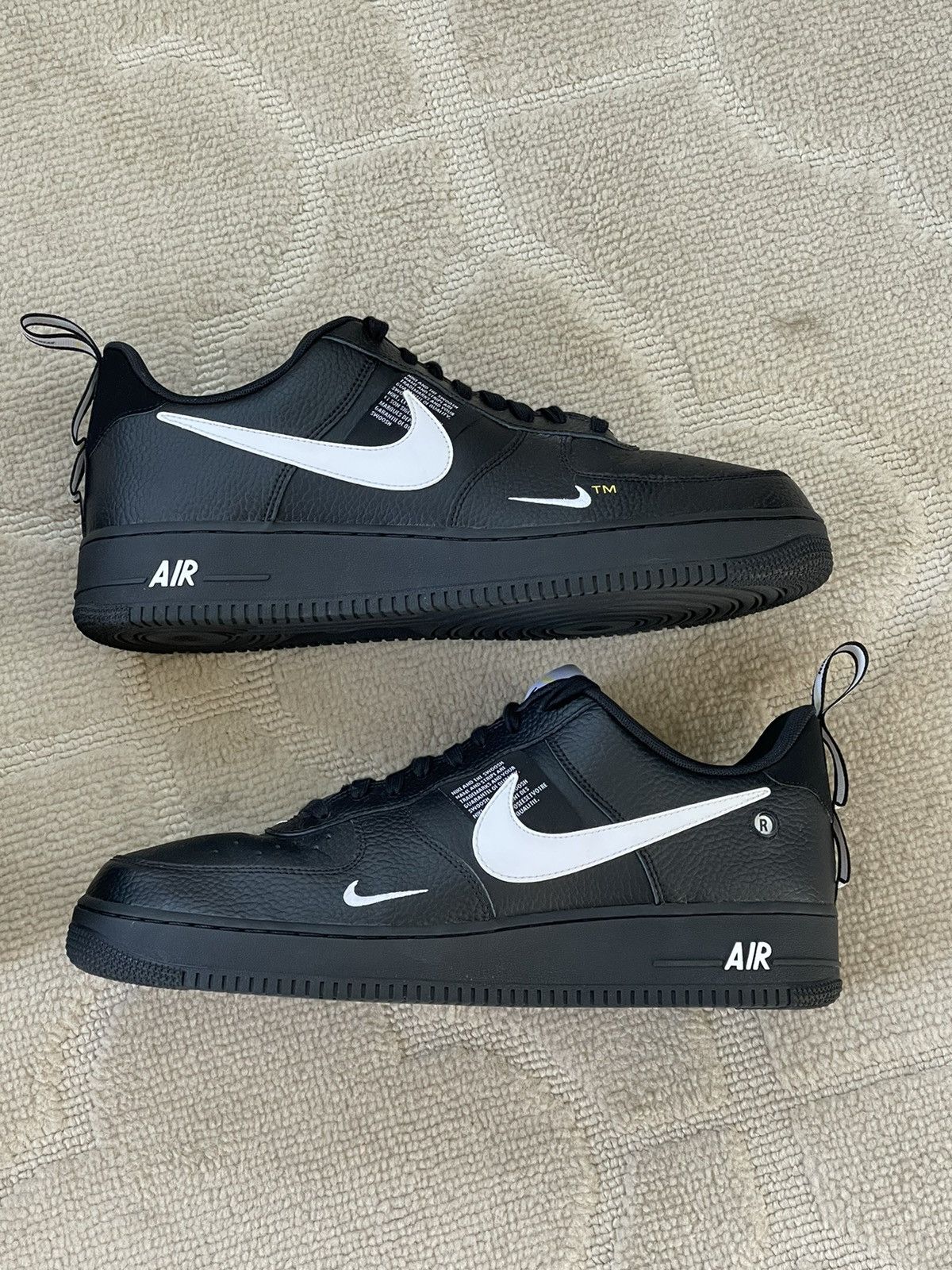 Air Force 1 ‘07 LV8 Overbranding