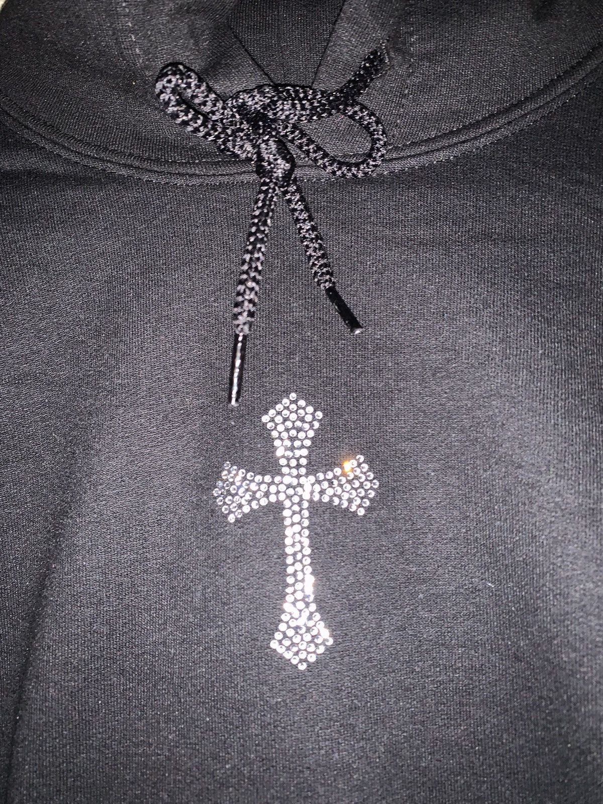 Vintage Rhinestones Skeleton Hands and Cross Hoodie Size US M / EU 48-50 / 2 - 4 Thumbnail