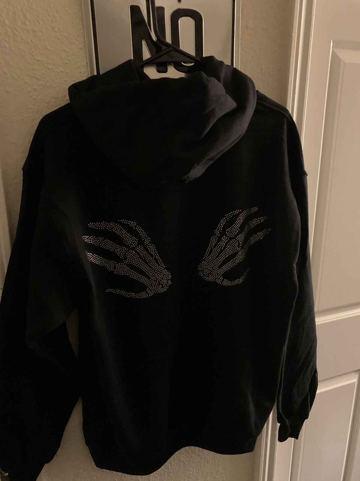 Vintage Rhinestones Skeleton Hands and Cross Hoodie Size US M / EU 48-50 / 2 - 3 Thumbnail