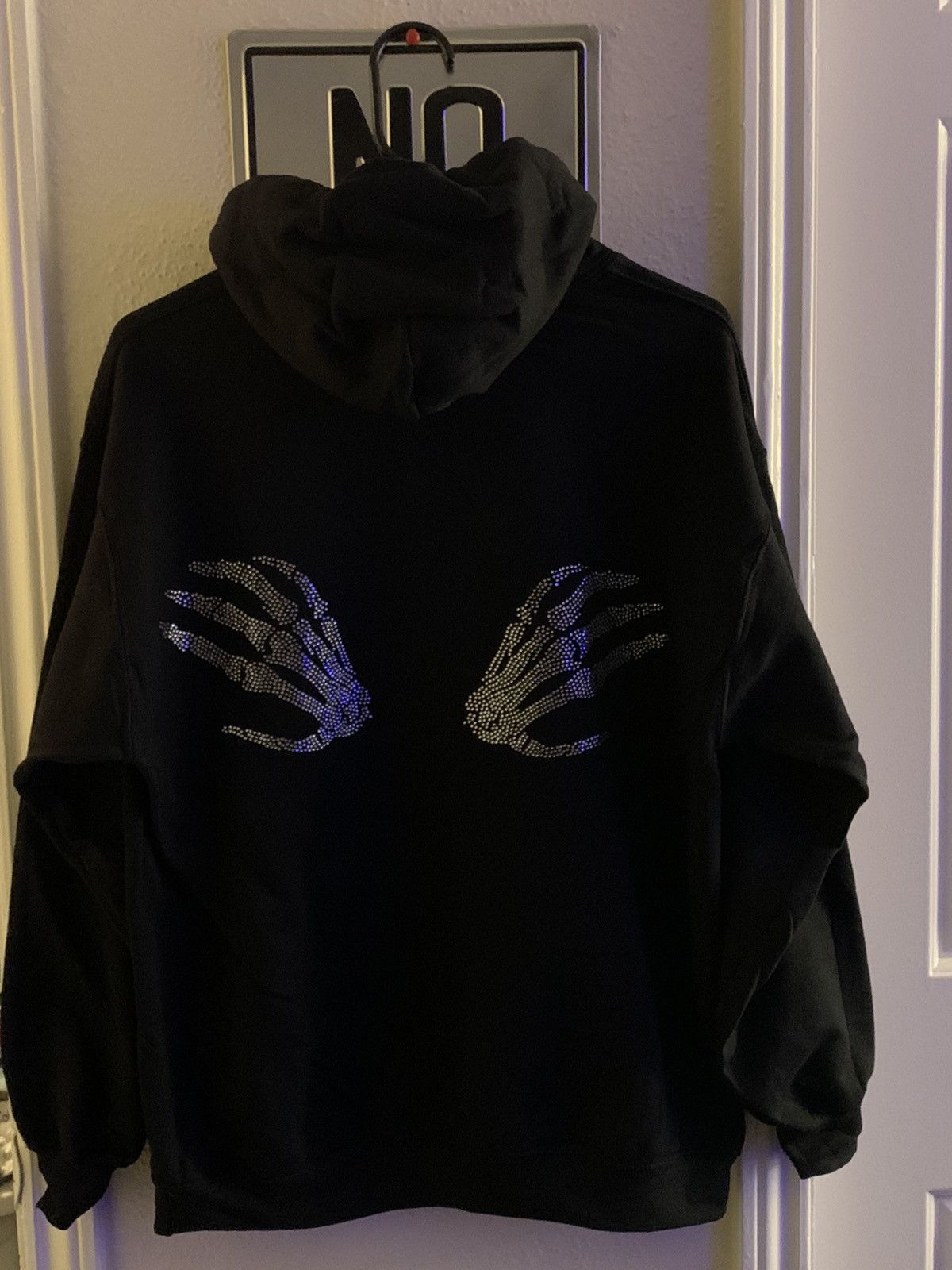 Vintage Rhinestones Skeleton Hands and Cross Hoodie Size US M / EU 48-50 / 2 - 1 Thumbnail